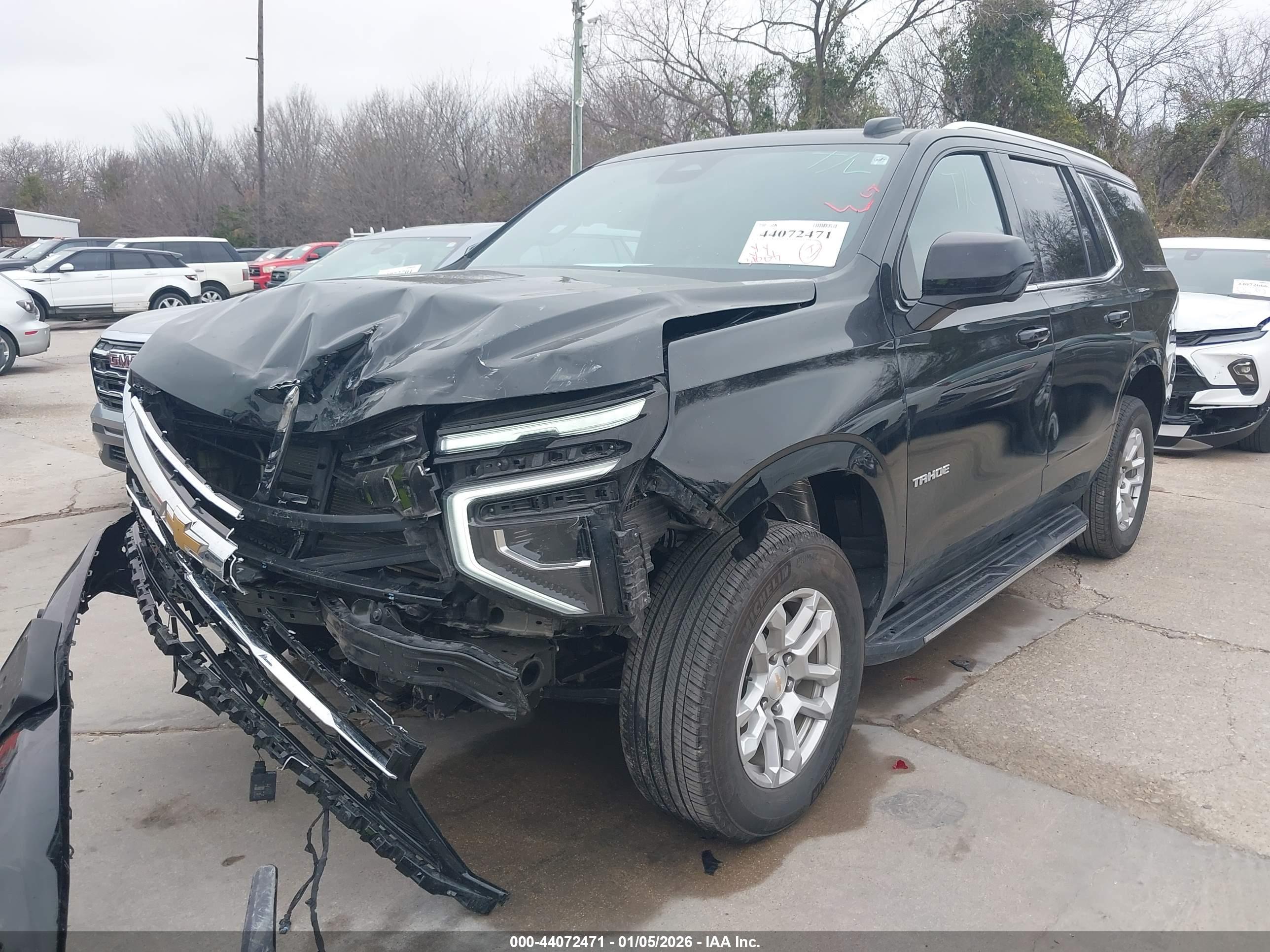 CHEVROLET TAHOE image 2