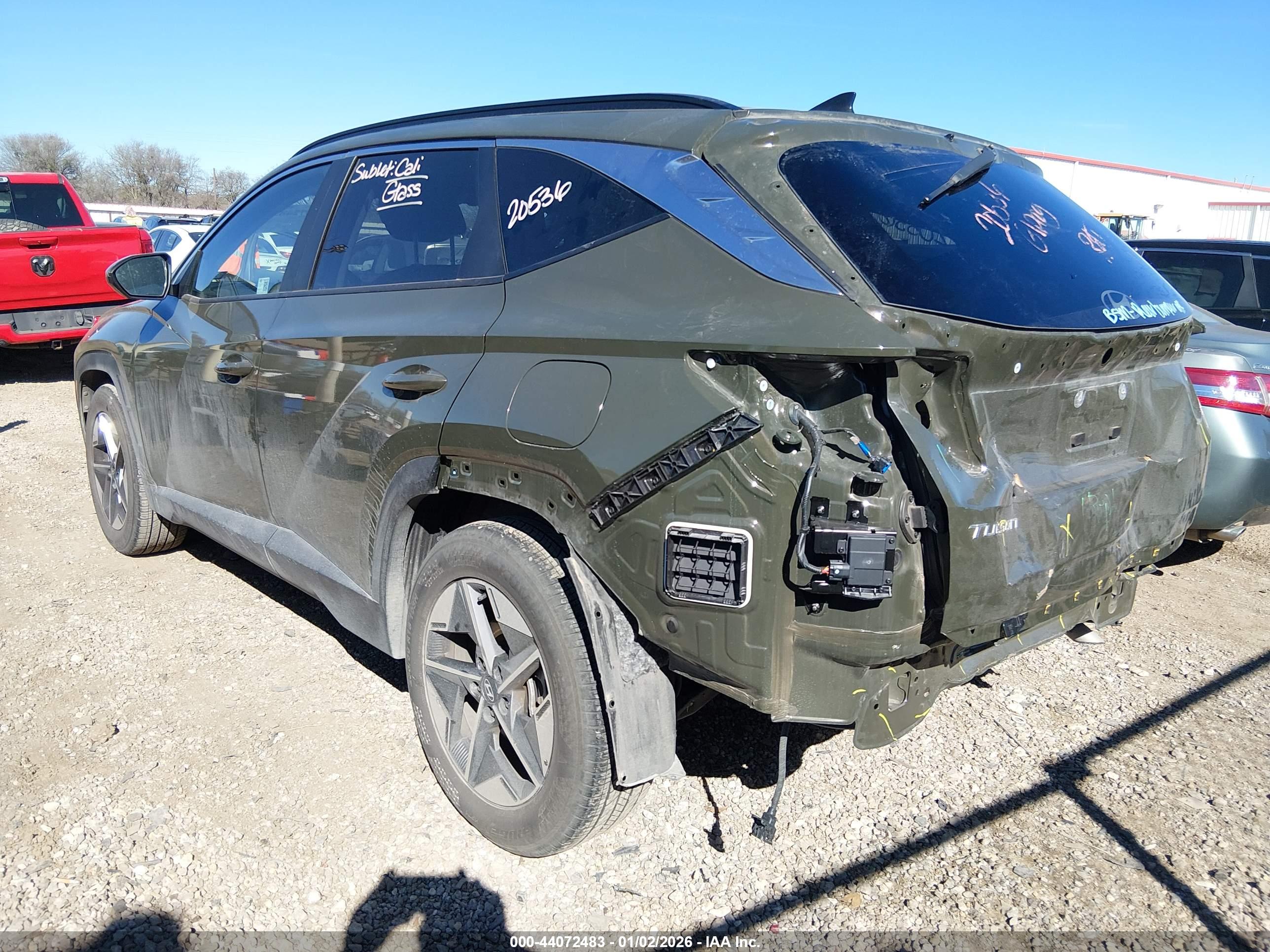 HYUNDAI TUCSON image 3