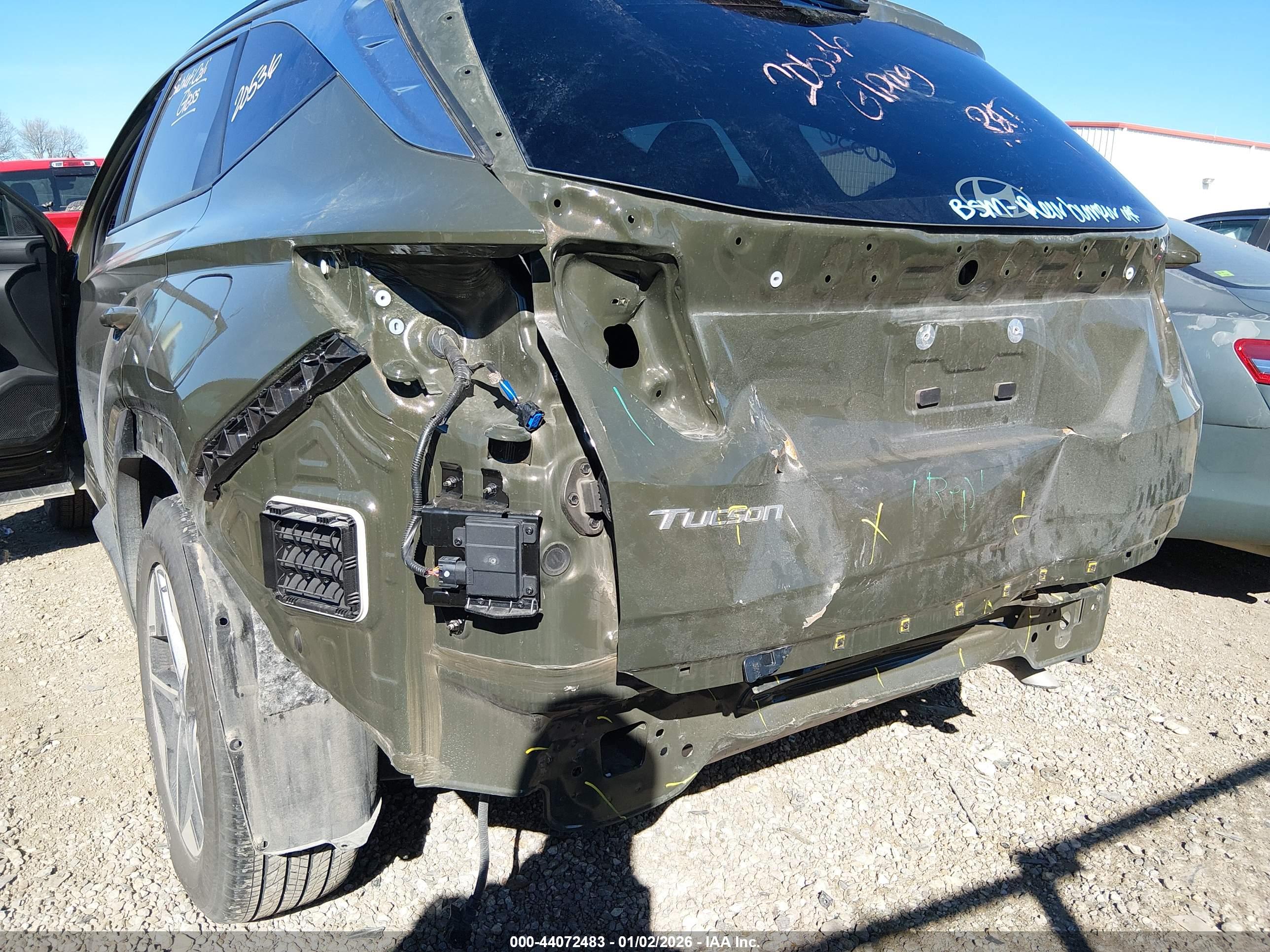 HYUNDAI TUCSON image 6