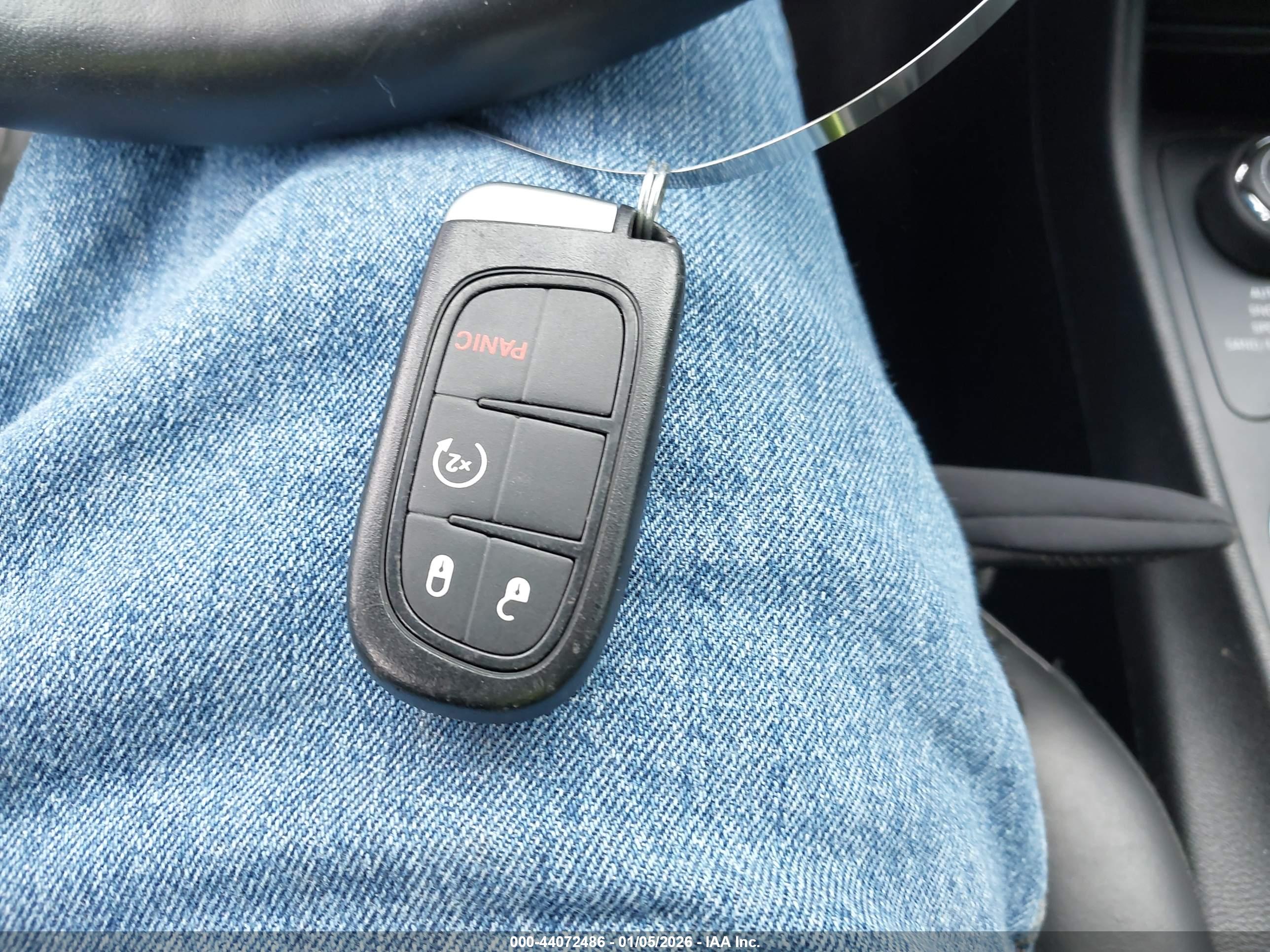 JEEP CHEROKEE image 11