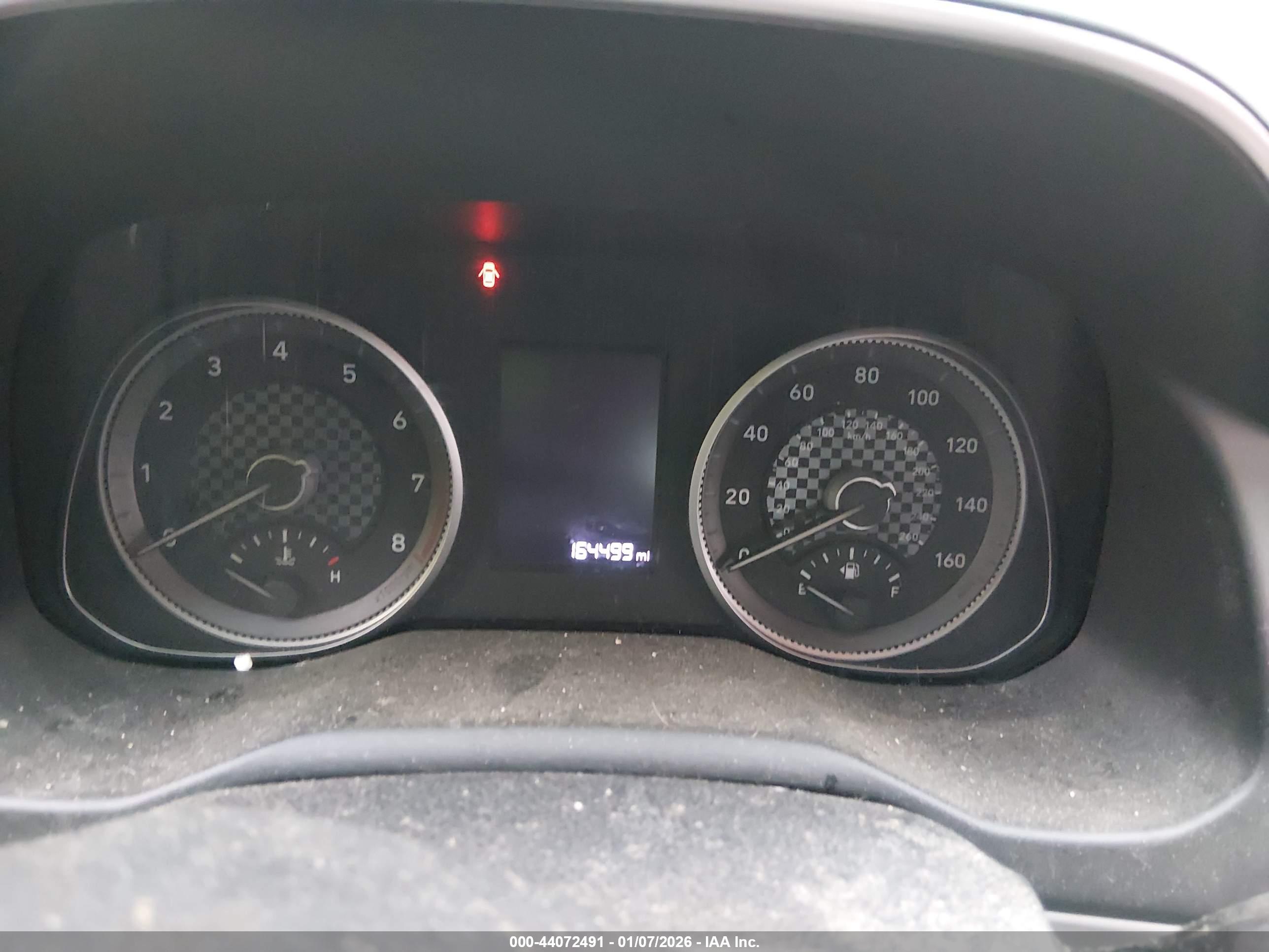 HYUNDAI ELANTRA image 7