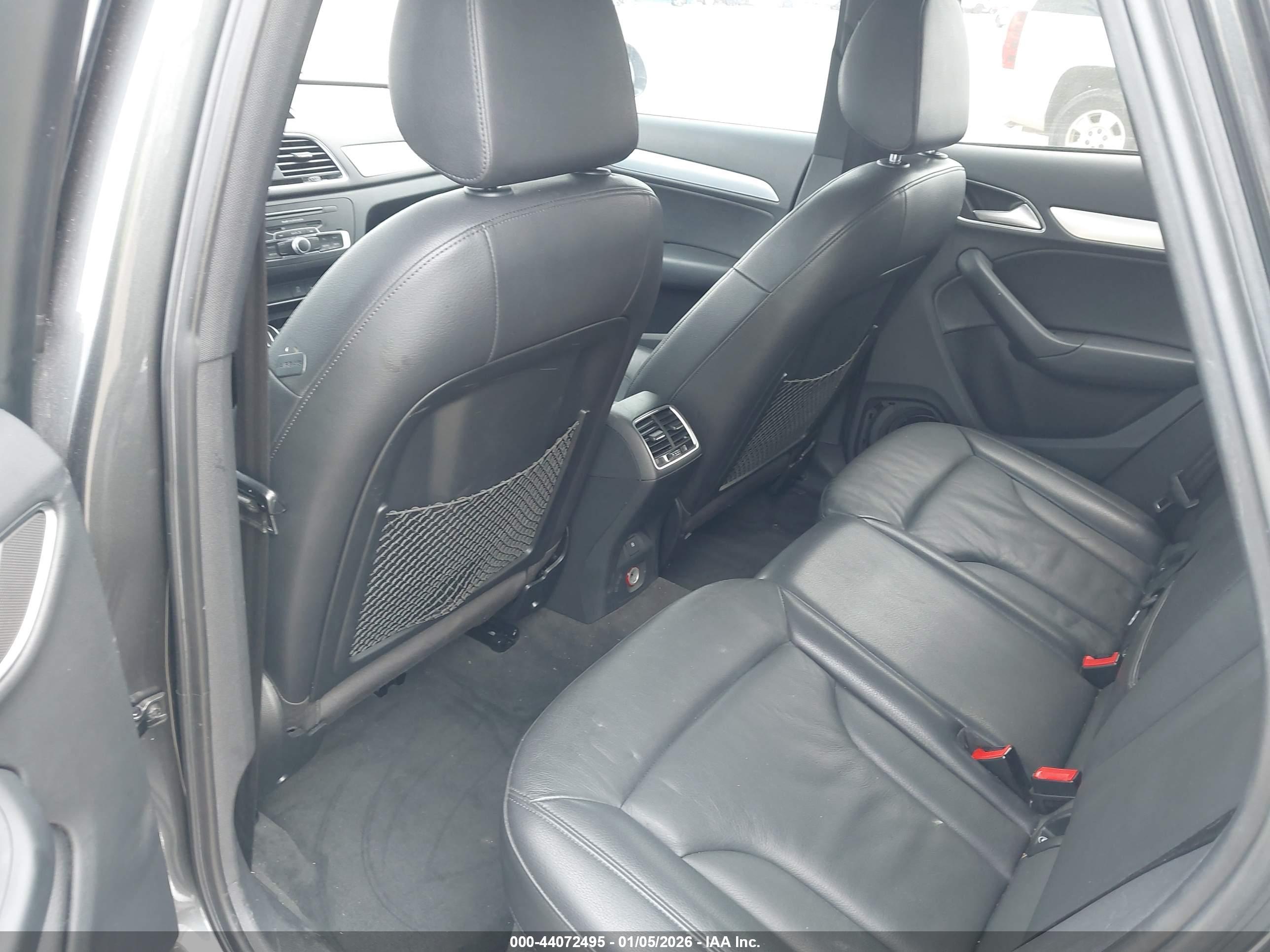 AUDI Q3 image 8