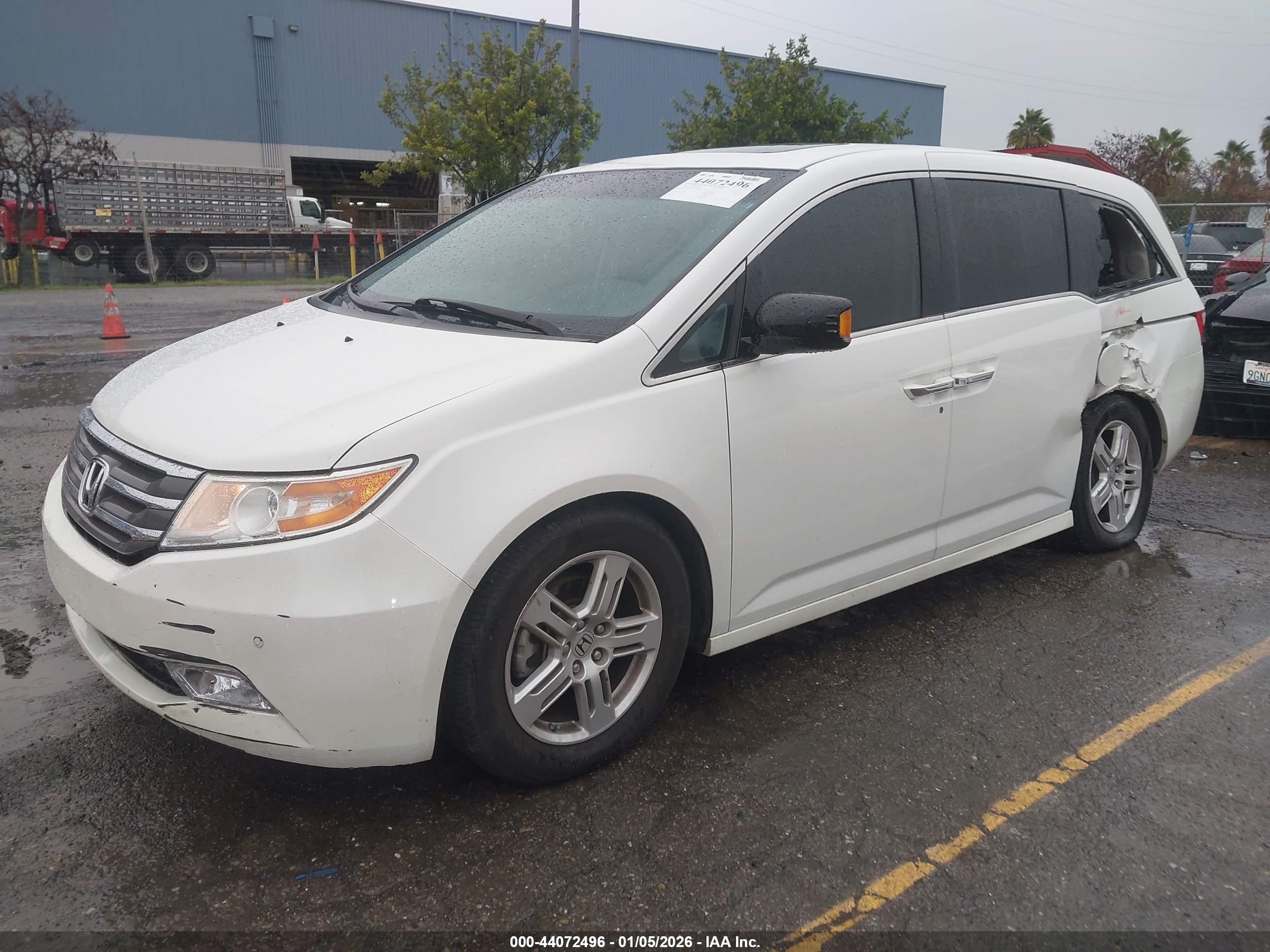 HONDA ODYSSEY image 2