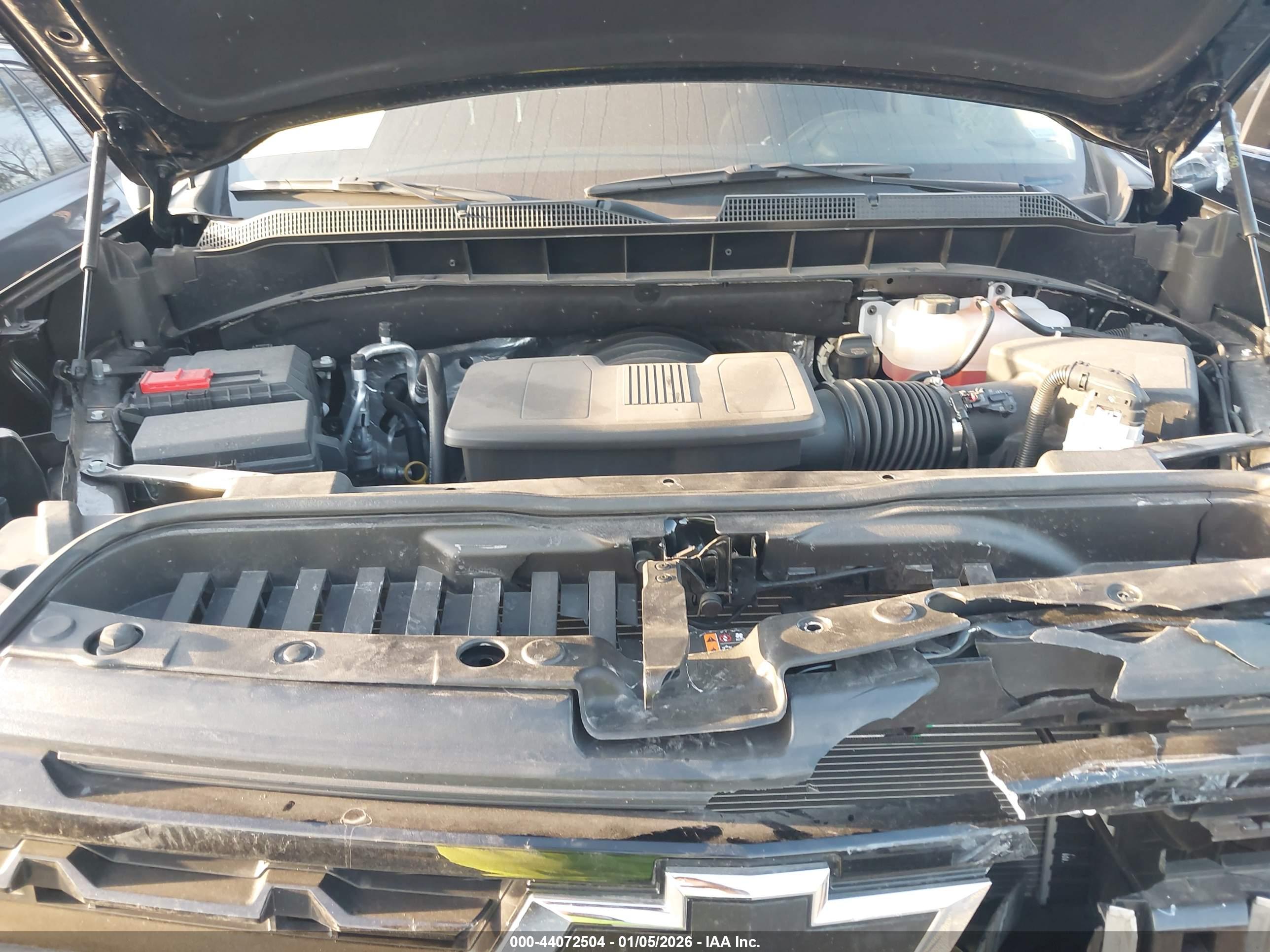 CHEVROLET SILVERADO image 10