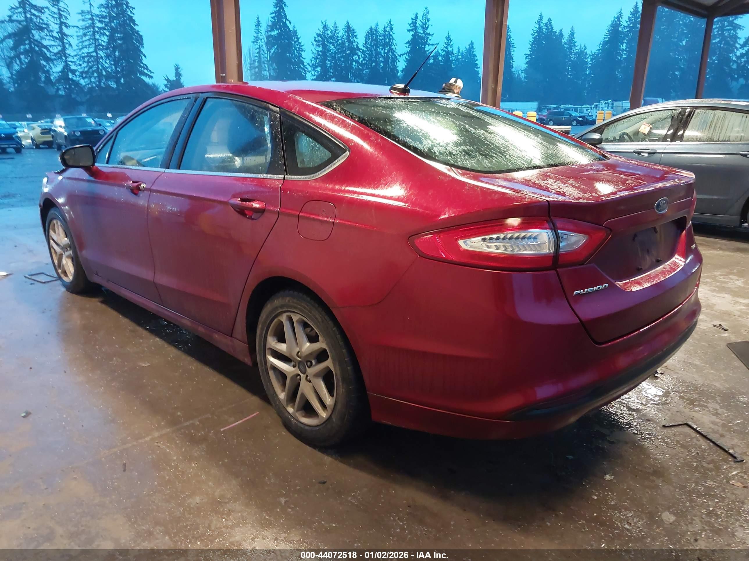 FORD FUSION image 3