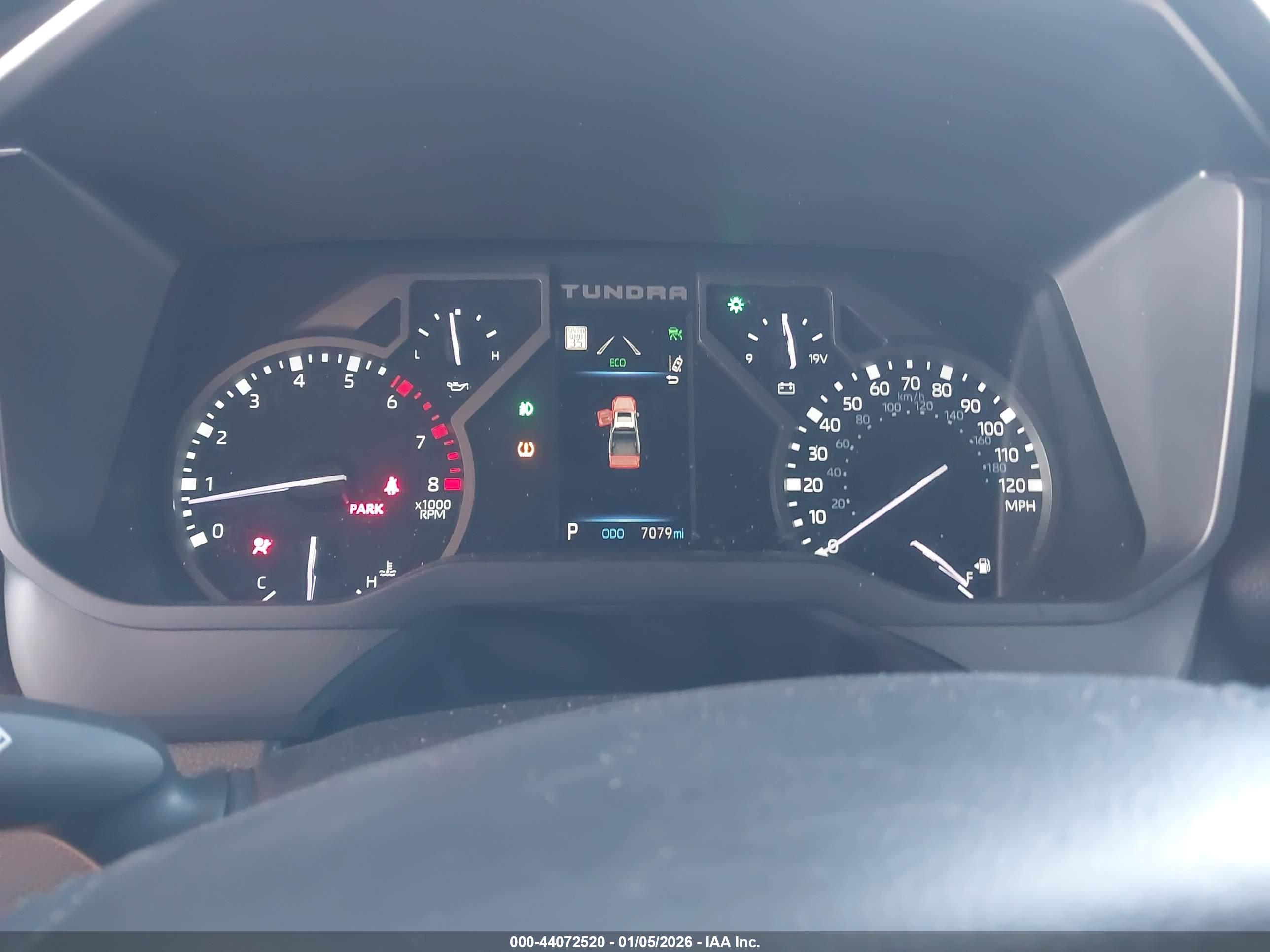 TOYOTA TUNDRA image 7