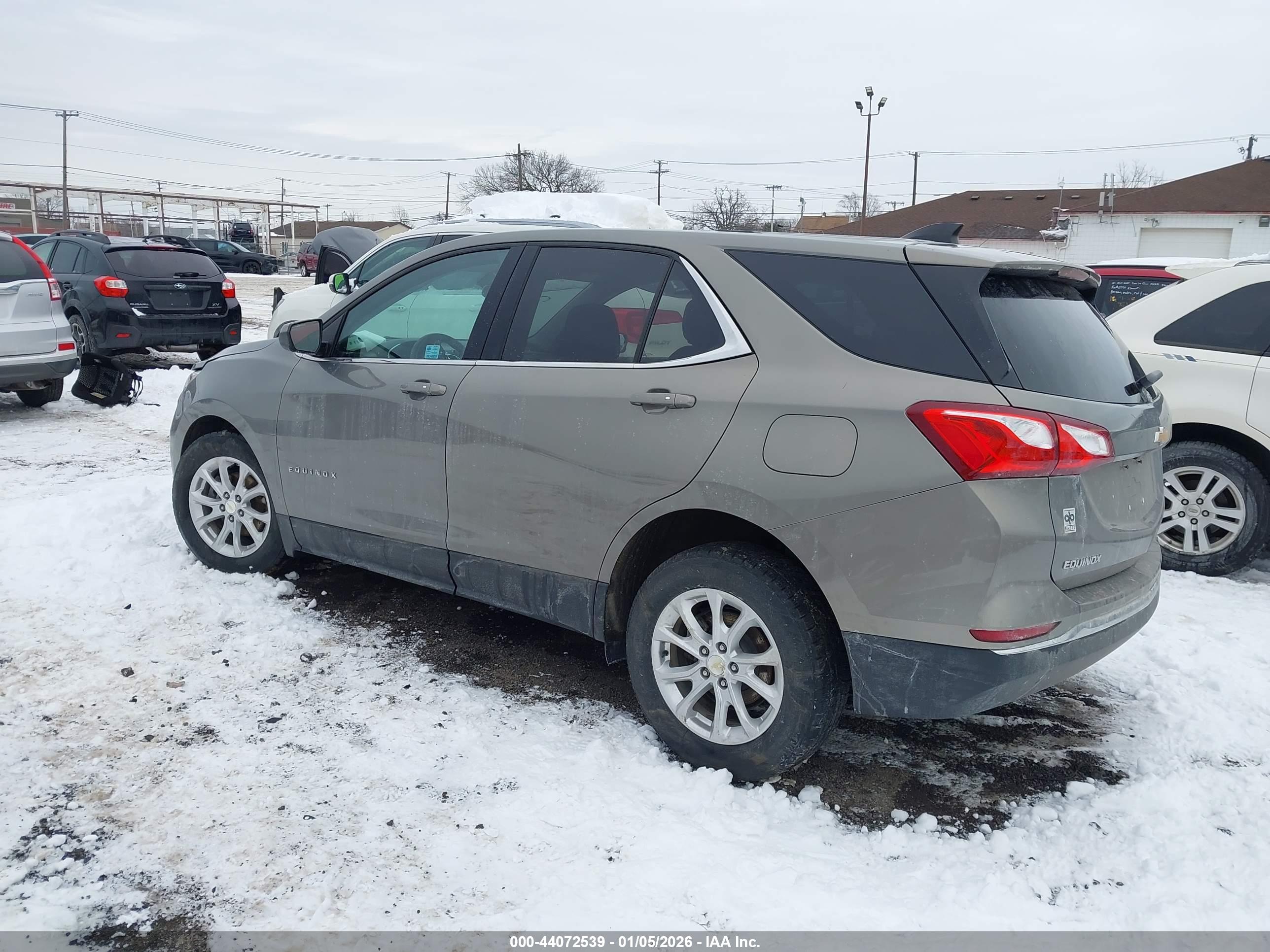 CHEVROLET EQUINOX image 3
