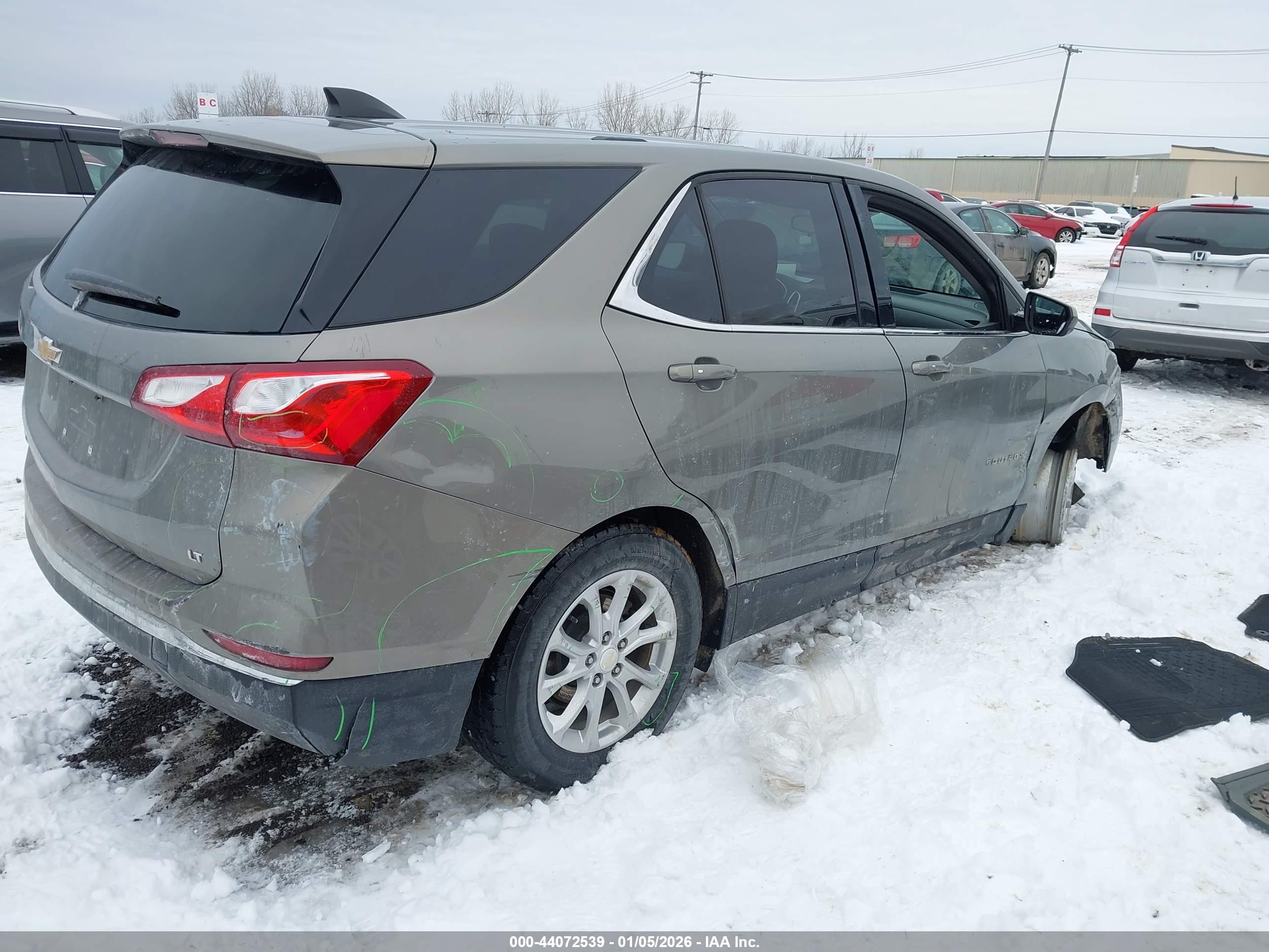 CHEVROLET EQUINOX image 4