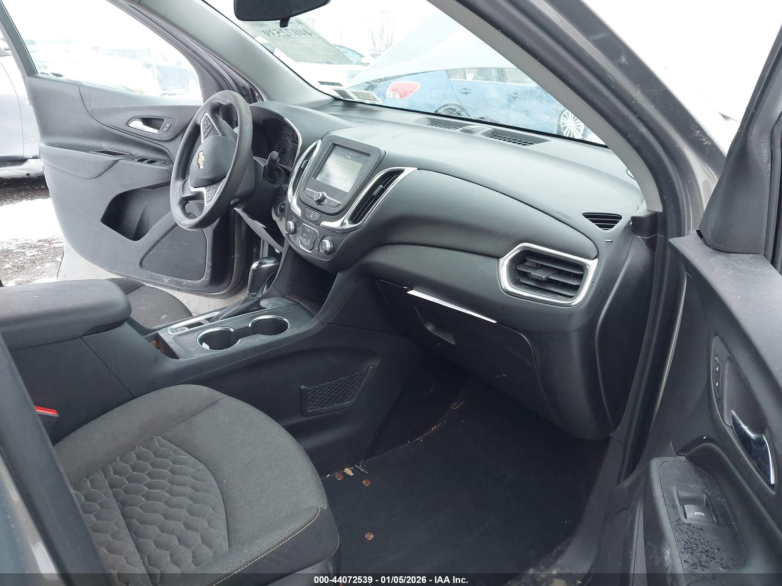 CHEVROLET EQUINOX image 5