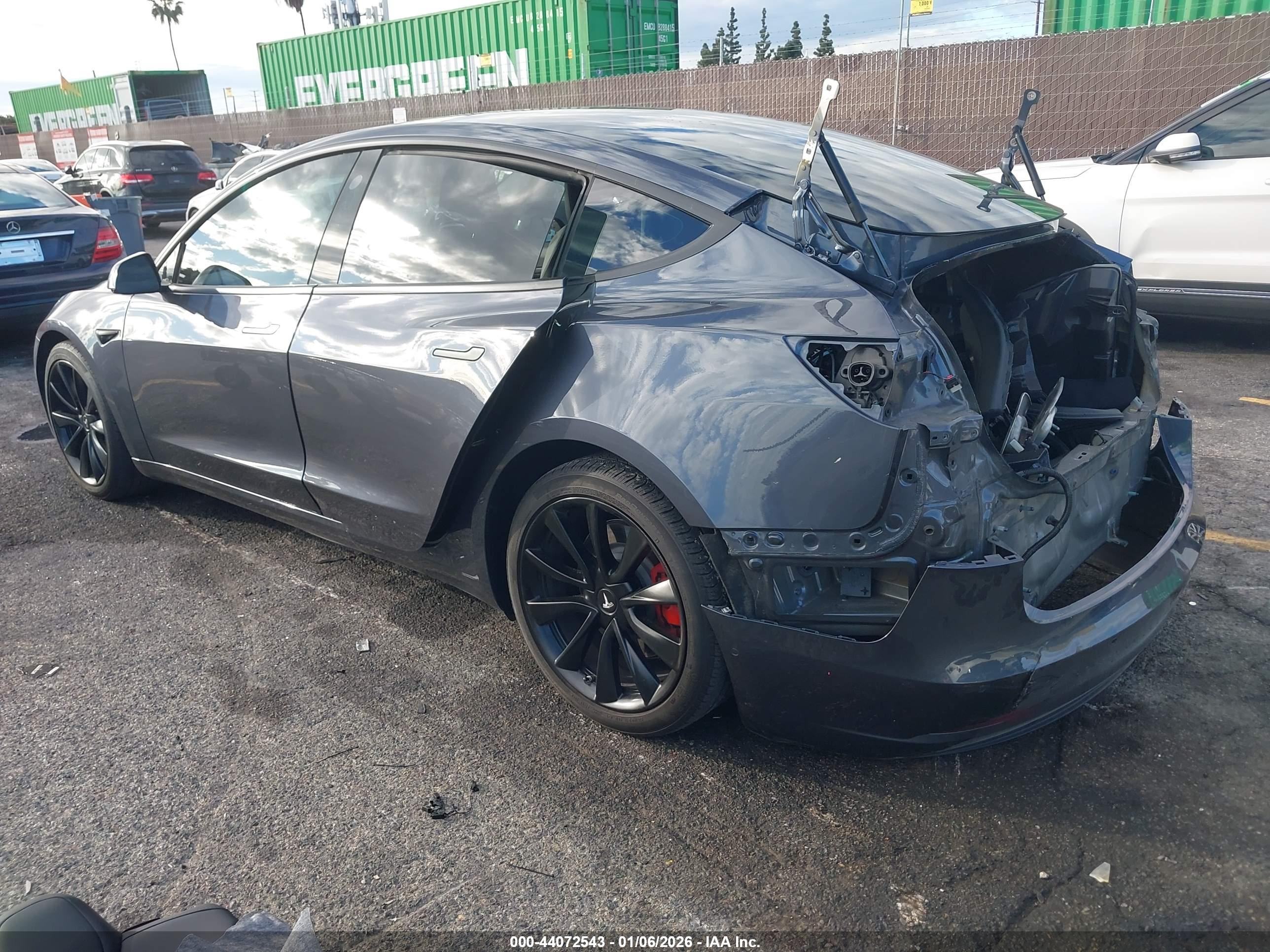 TESLA MODEL image 3