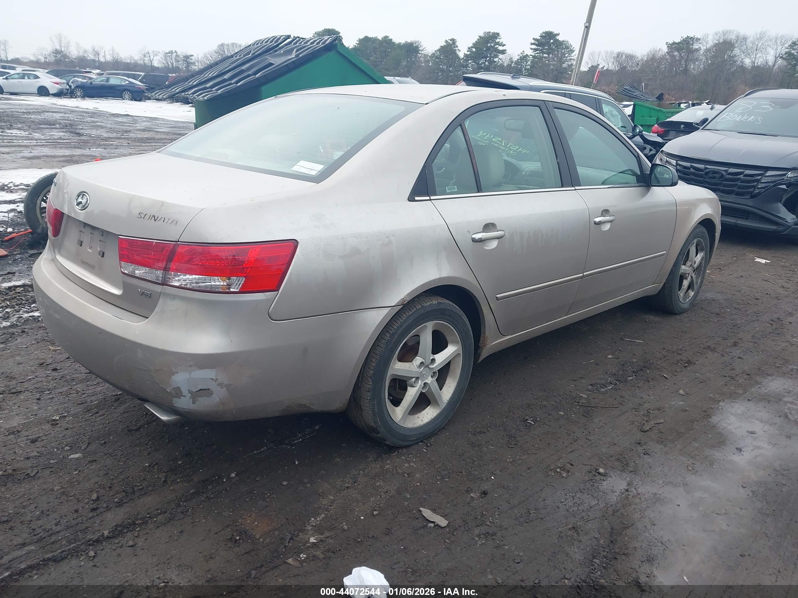 HYUNDAI SONATA image 4
