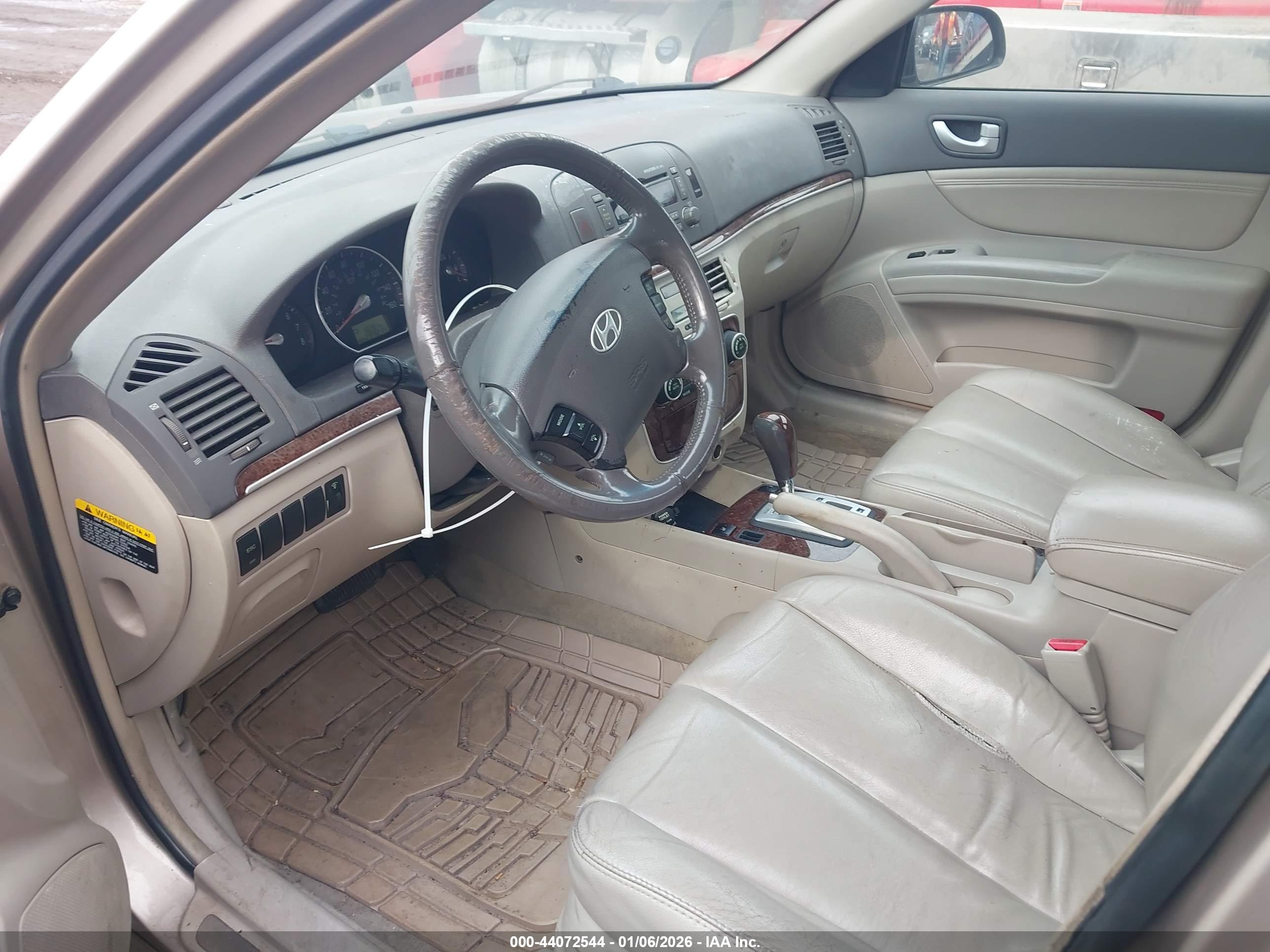HYUNDAI SONATA image 5