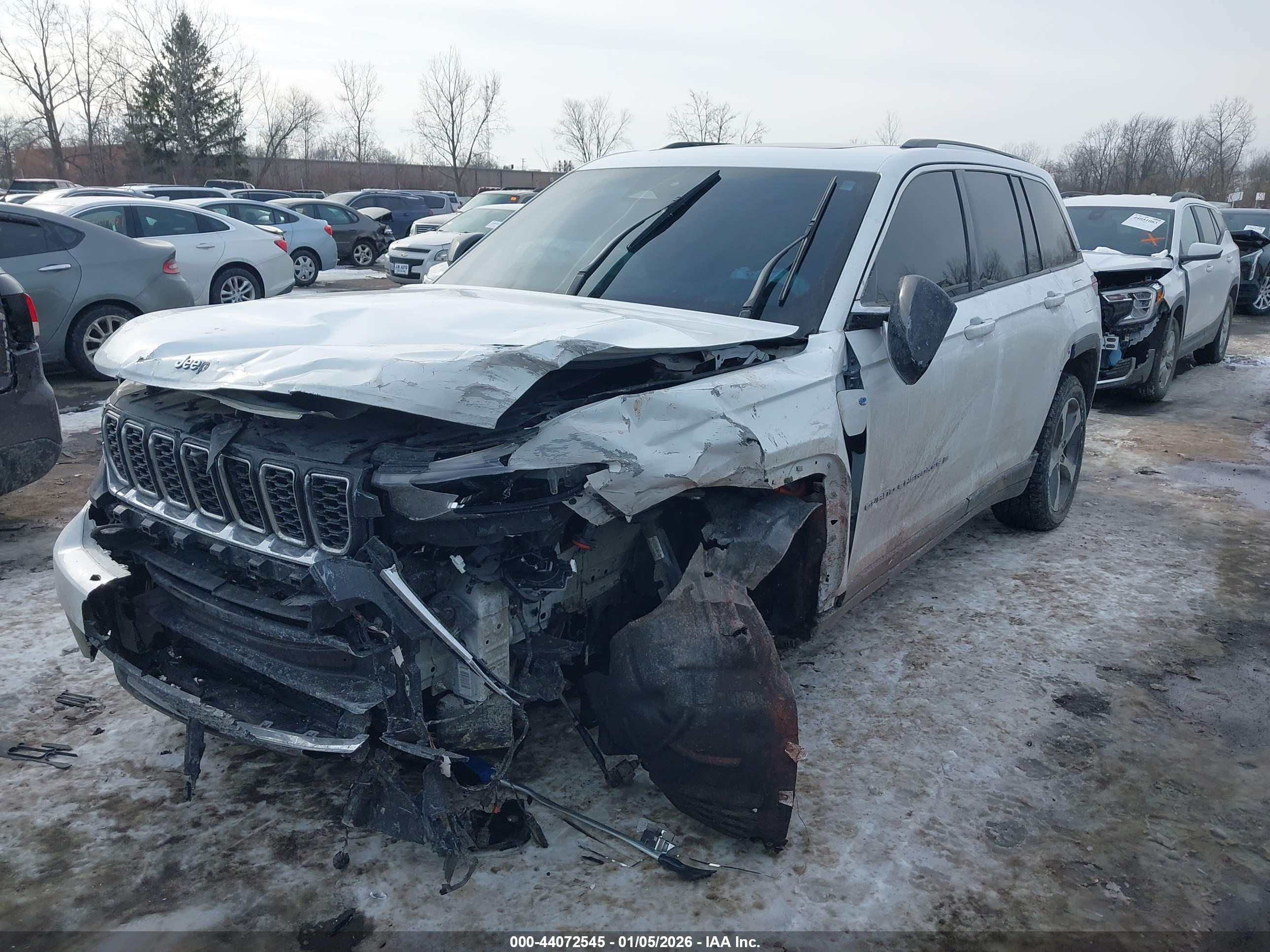 JEEP GRAND image 2