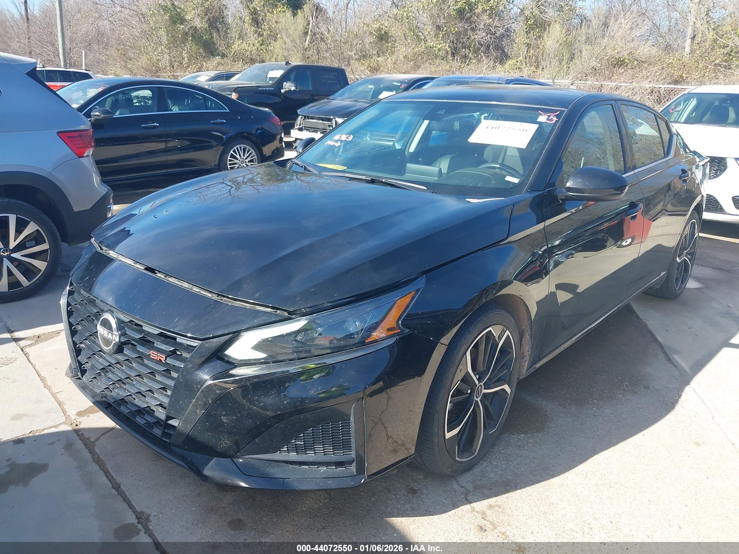 NISSAN ALTIMA image 2