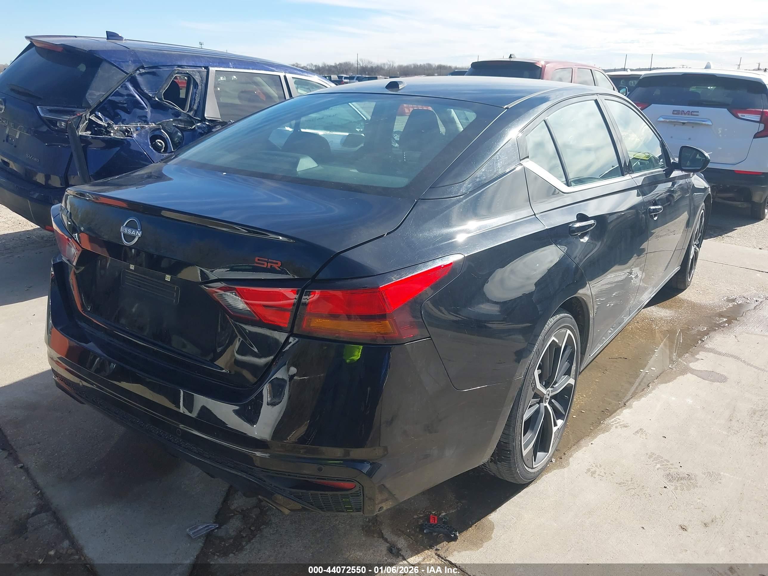 NISSAN ALTIMA image 4