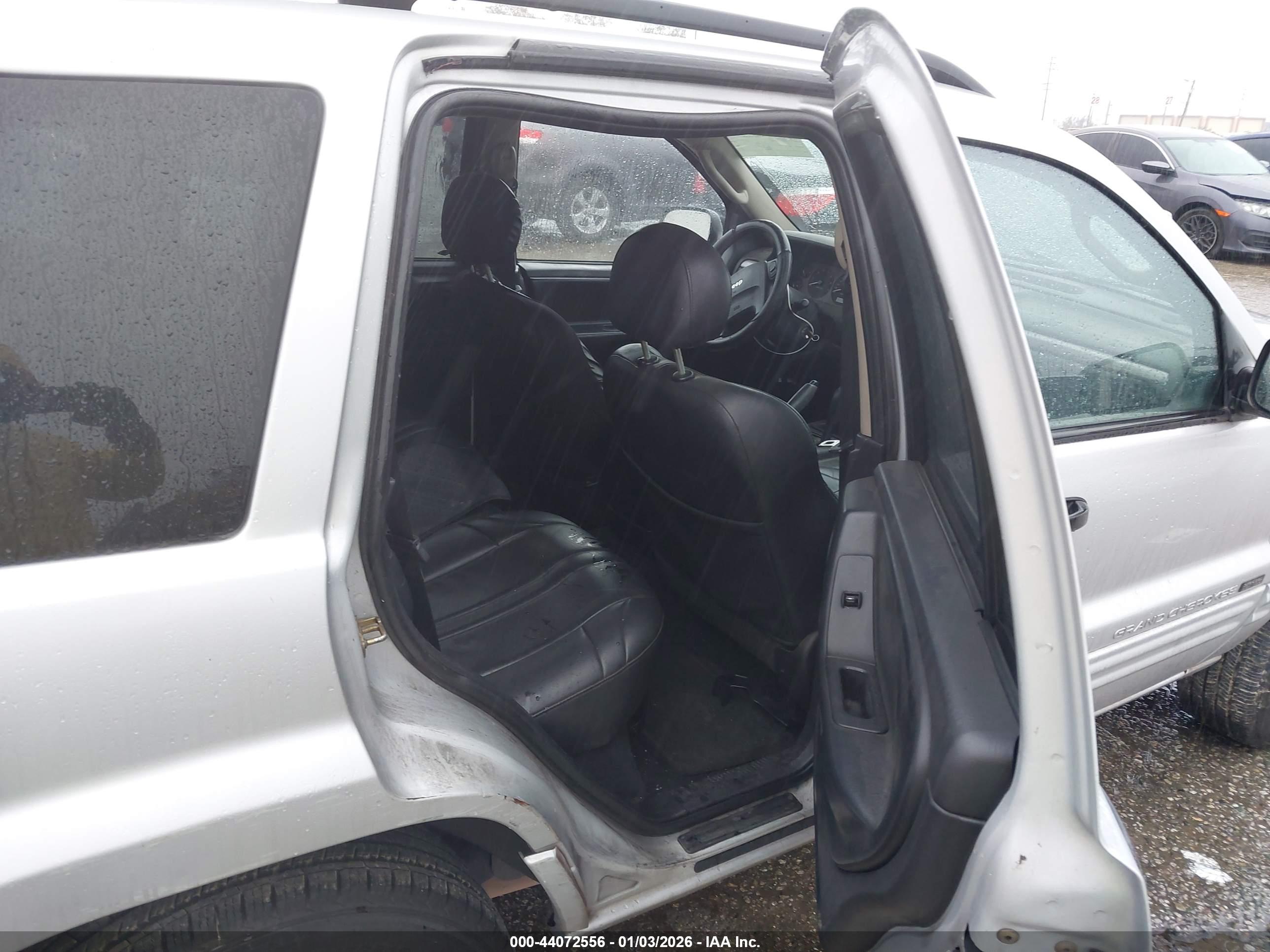 JEEP GRAND image 8