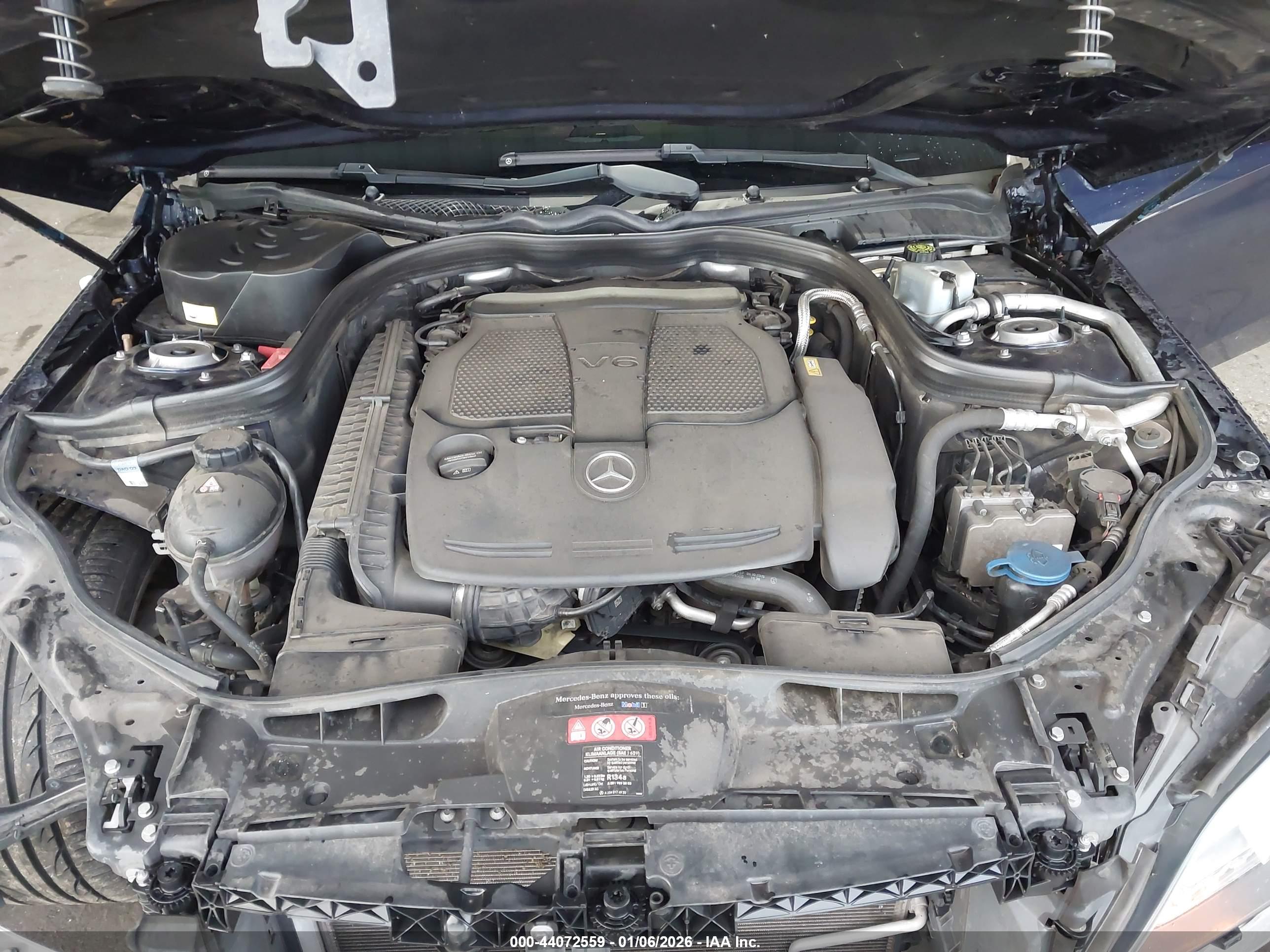 MERCEDES-BENZ E image 10