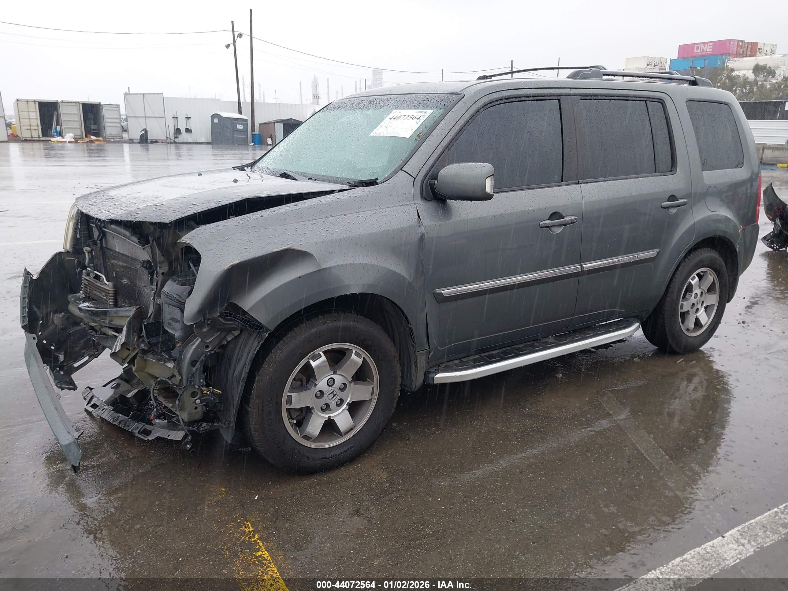 HONDA PILOT image 2