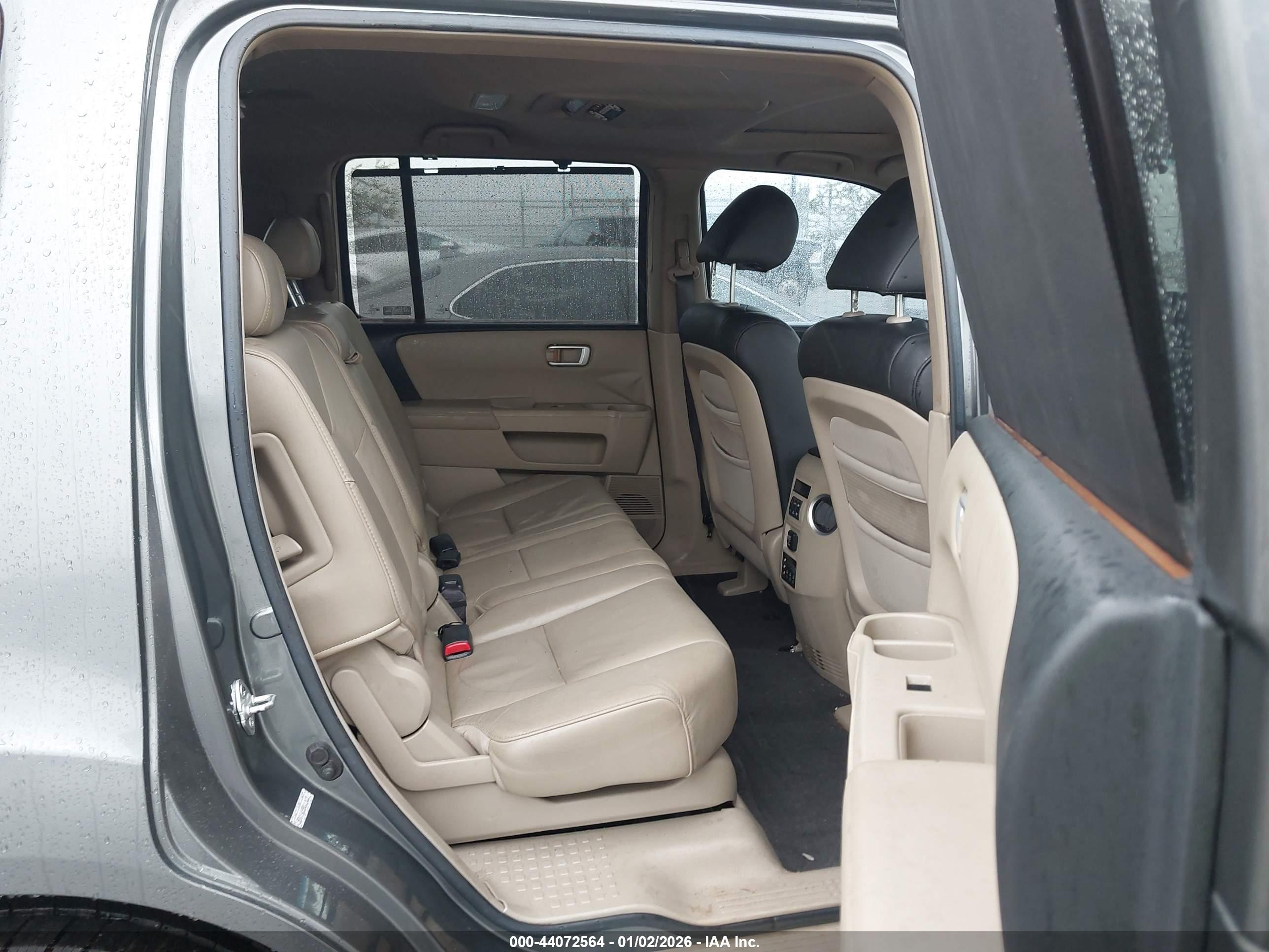 HONDA PILOT image 8