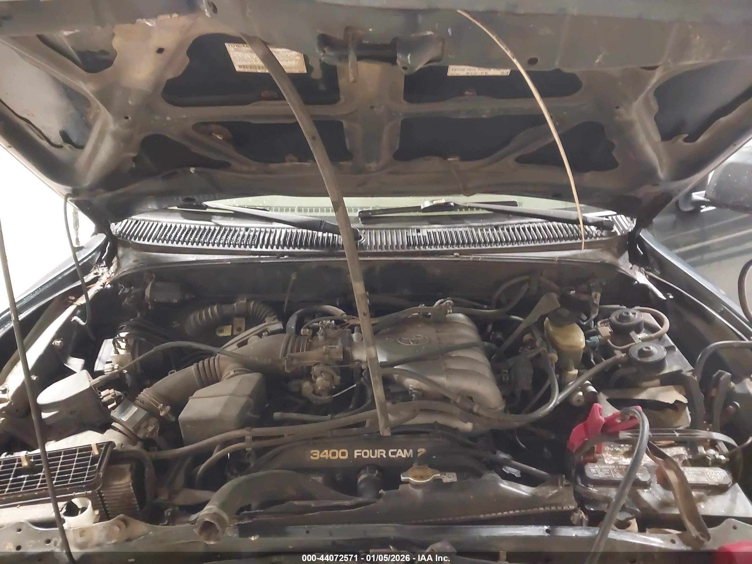 TOYOTA 4RUNNER image 10