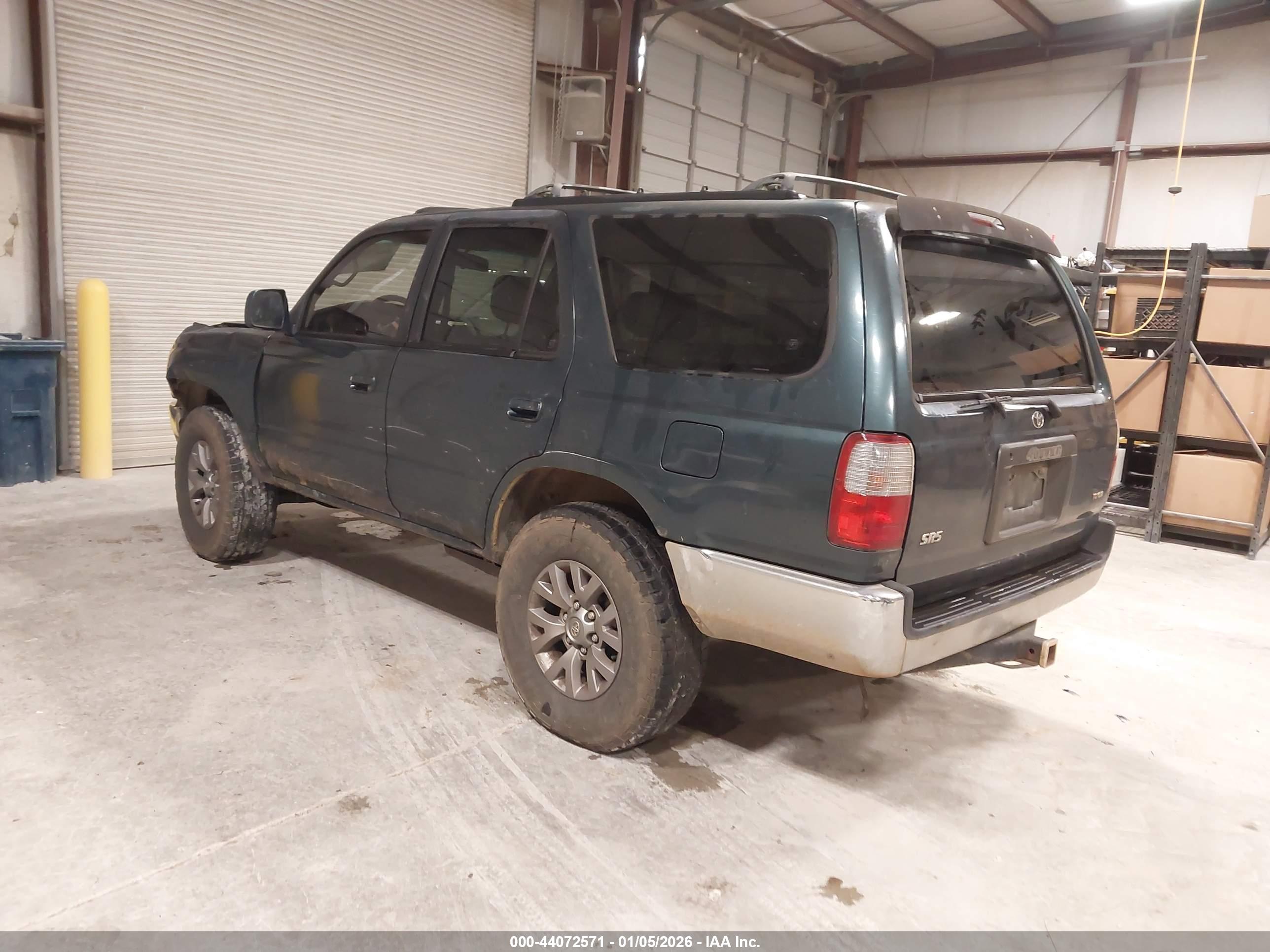 TOYOTA 4RUNNER image 3