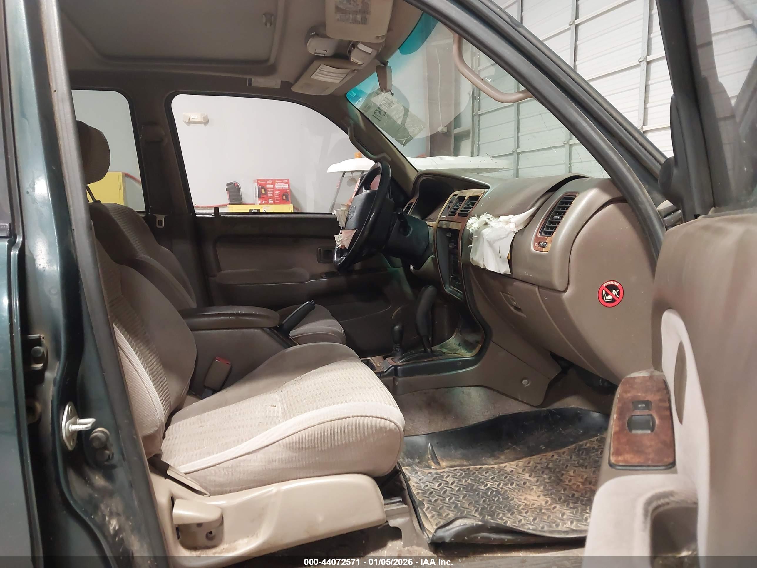 TOYOTA 4RUNNER image 5