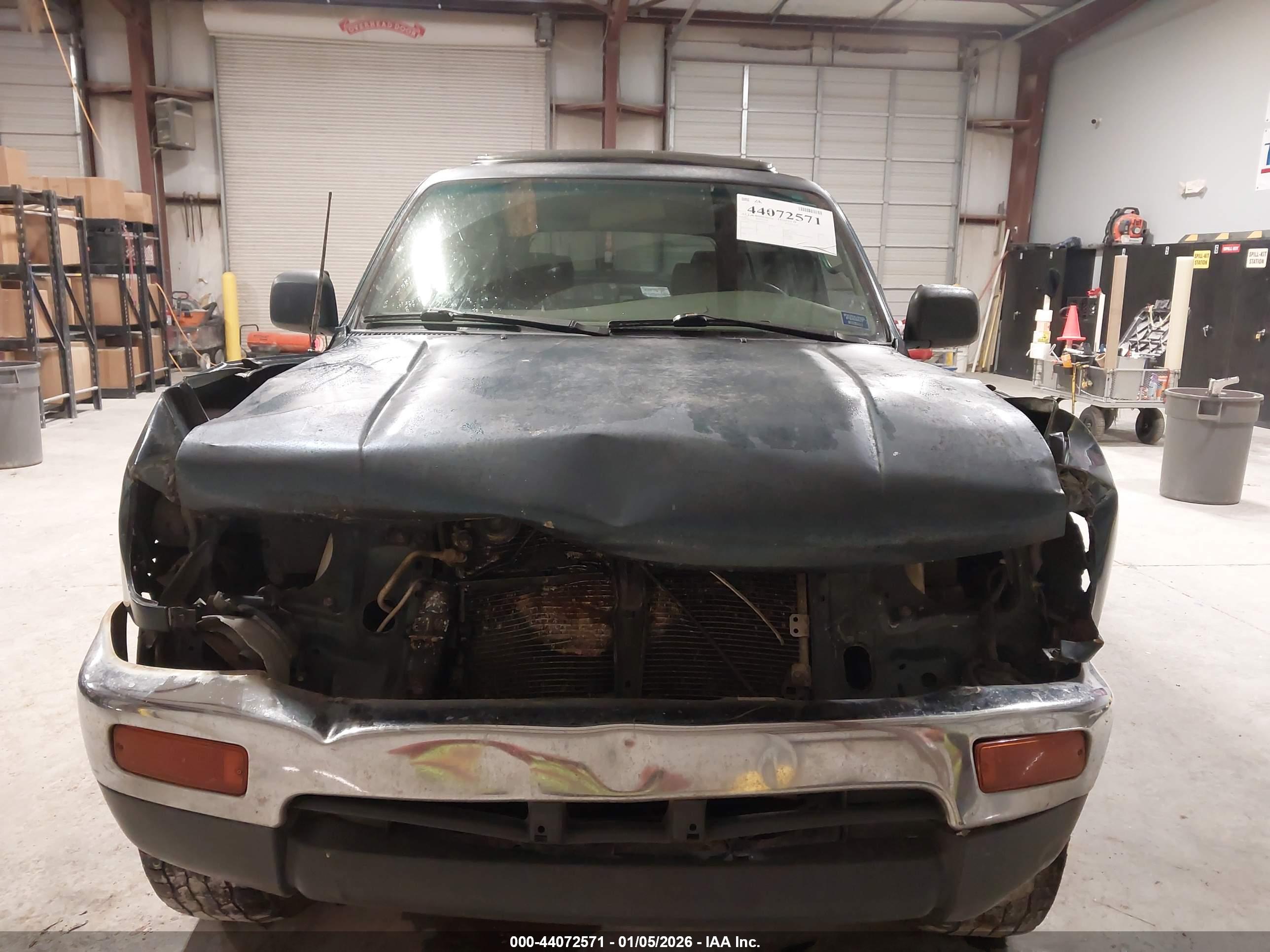 TOYOTA 4RUNNER image 6