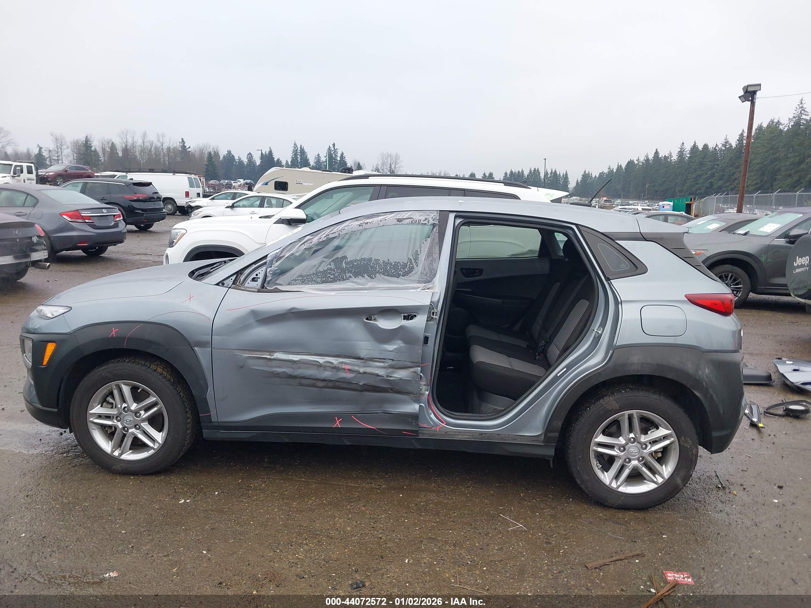 HYUNDAI KONA image 6