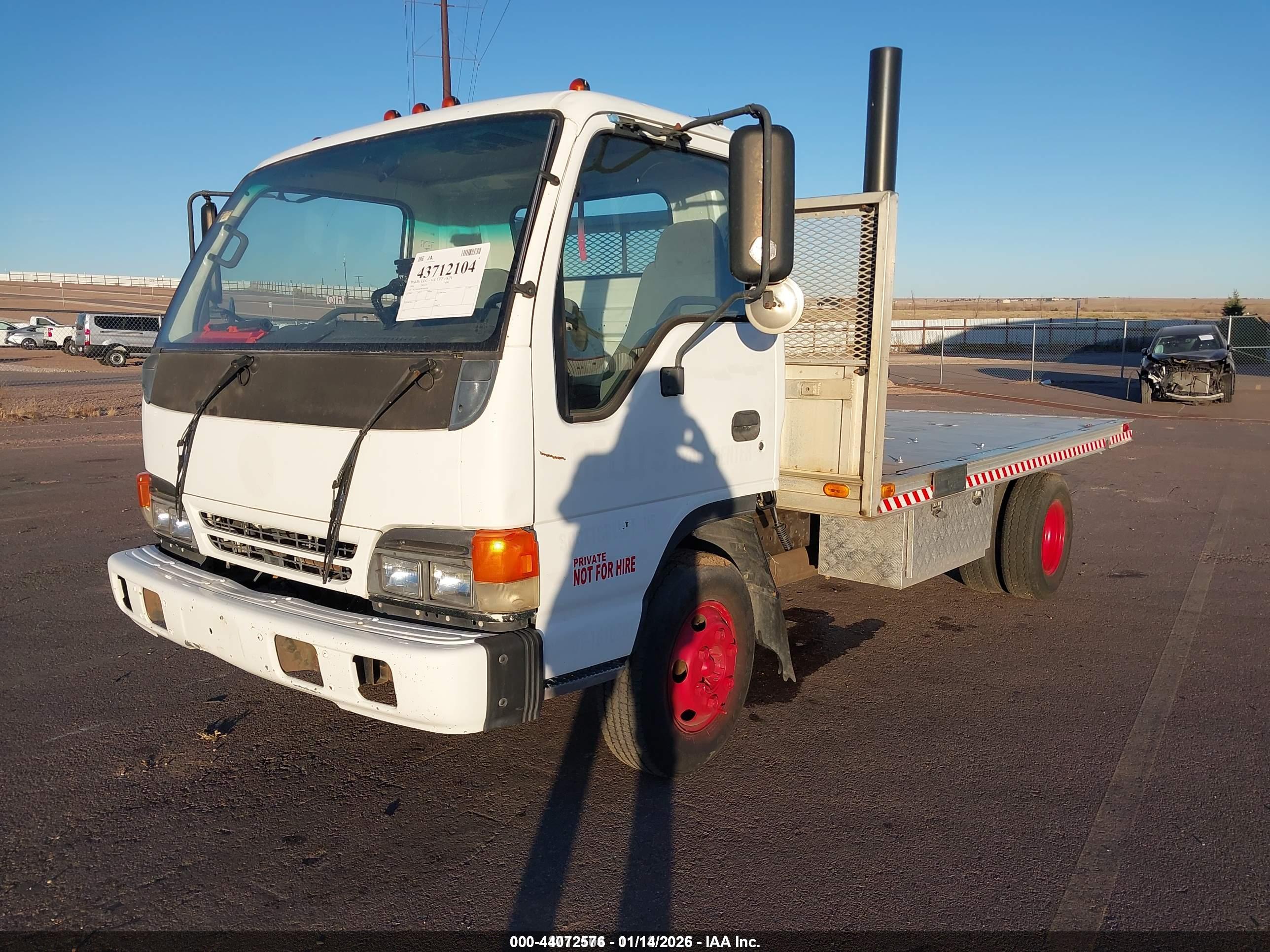 ISUZU NPR image 2