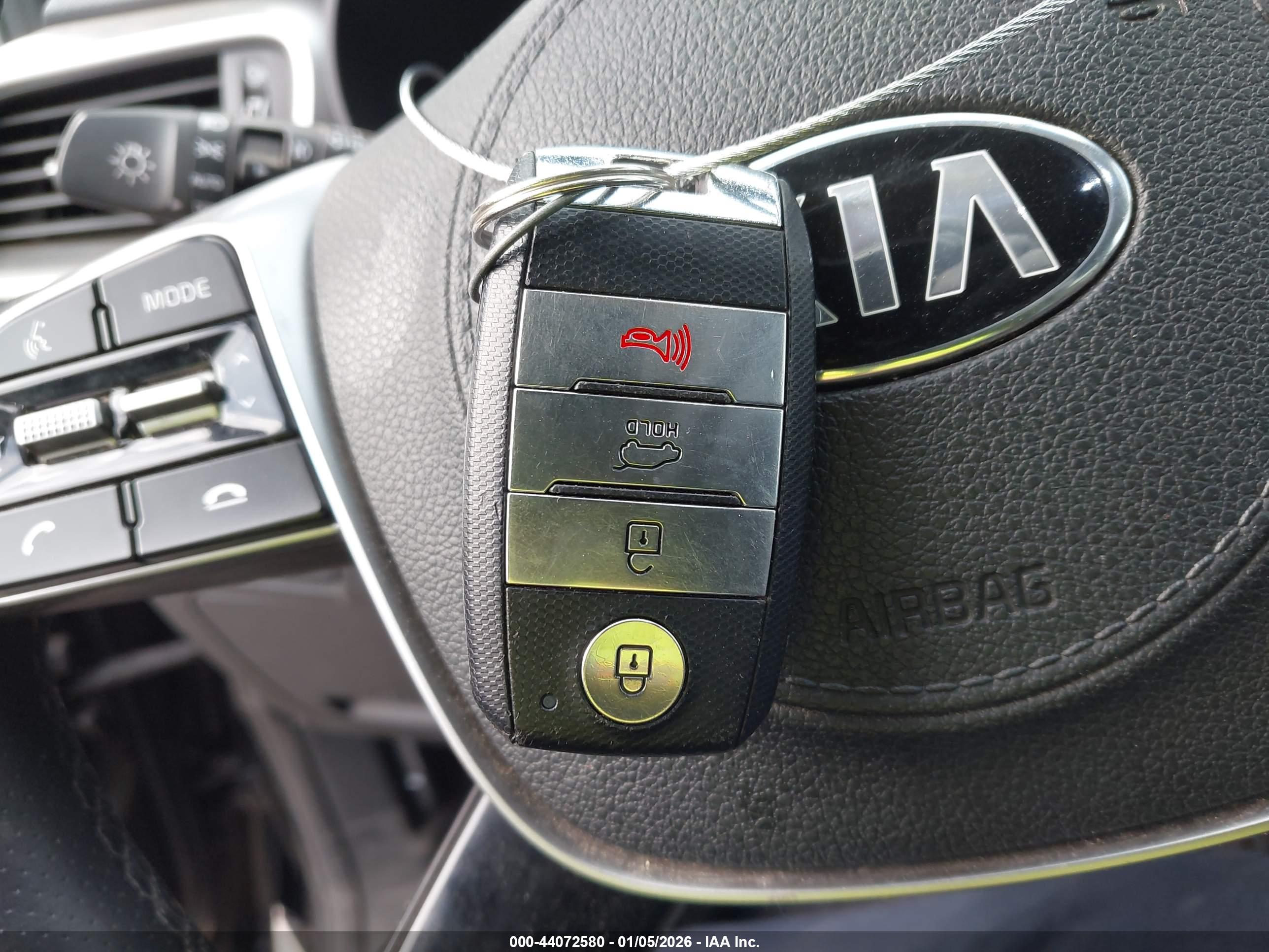 KIA SORENTO image 11