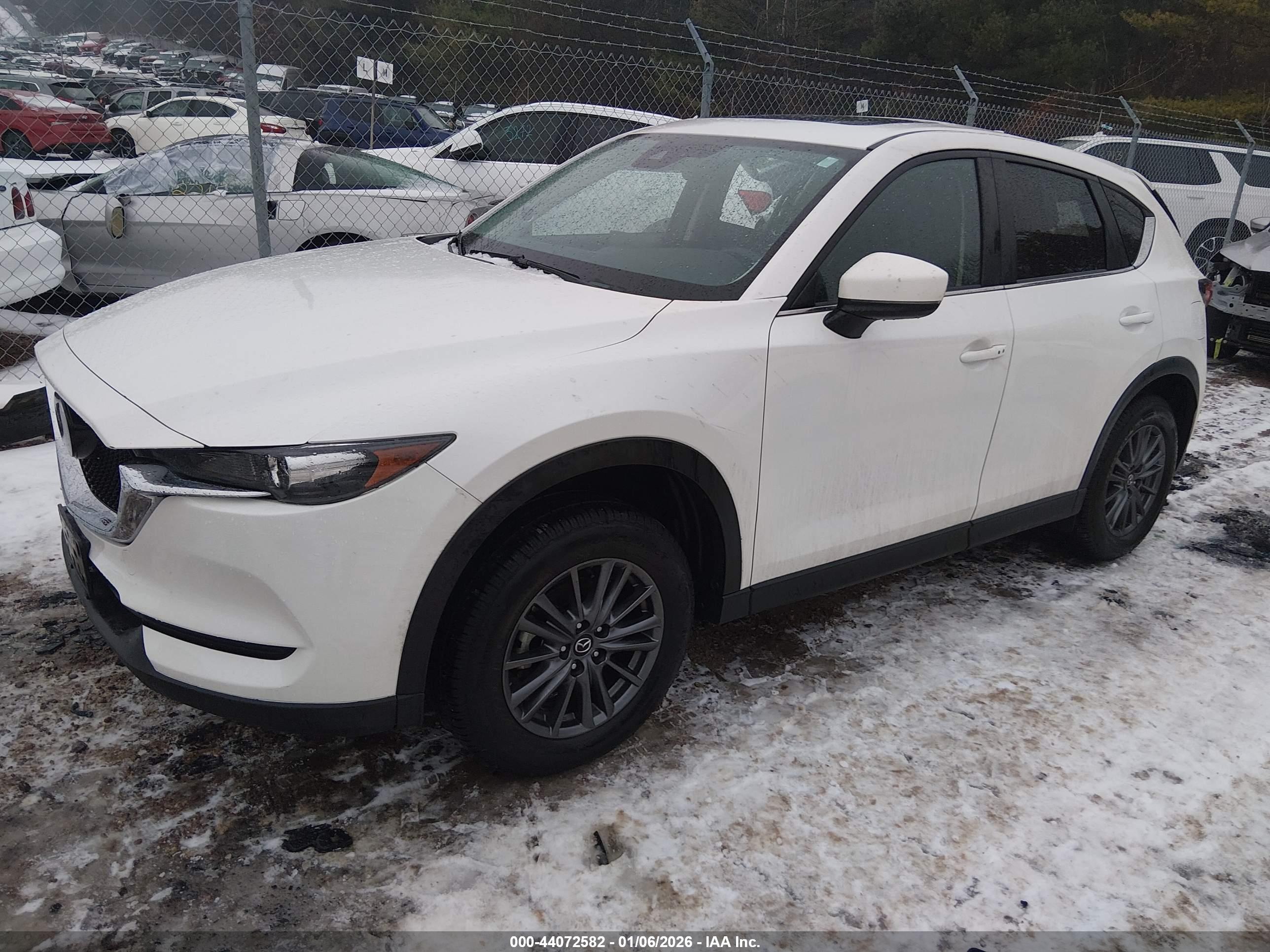 MAZDA CX-5 image 2
