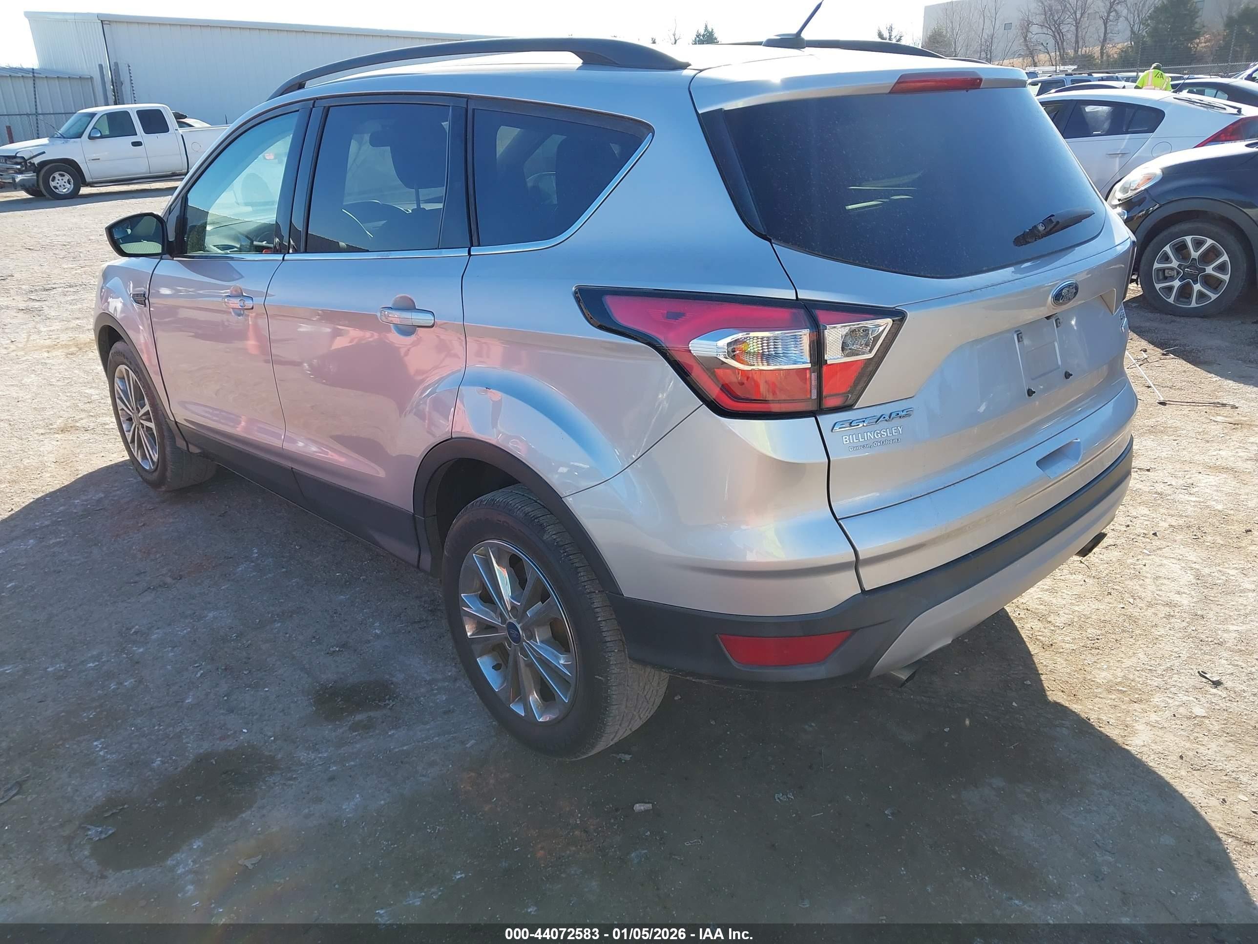 FORD ESCAPE image 3