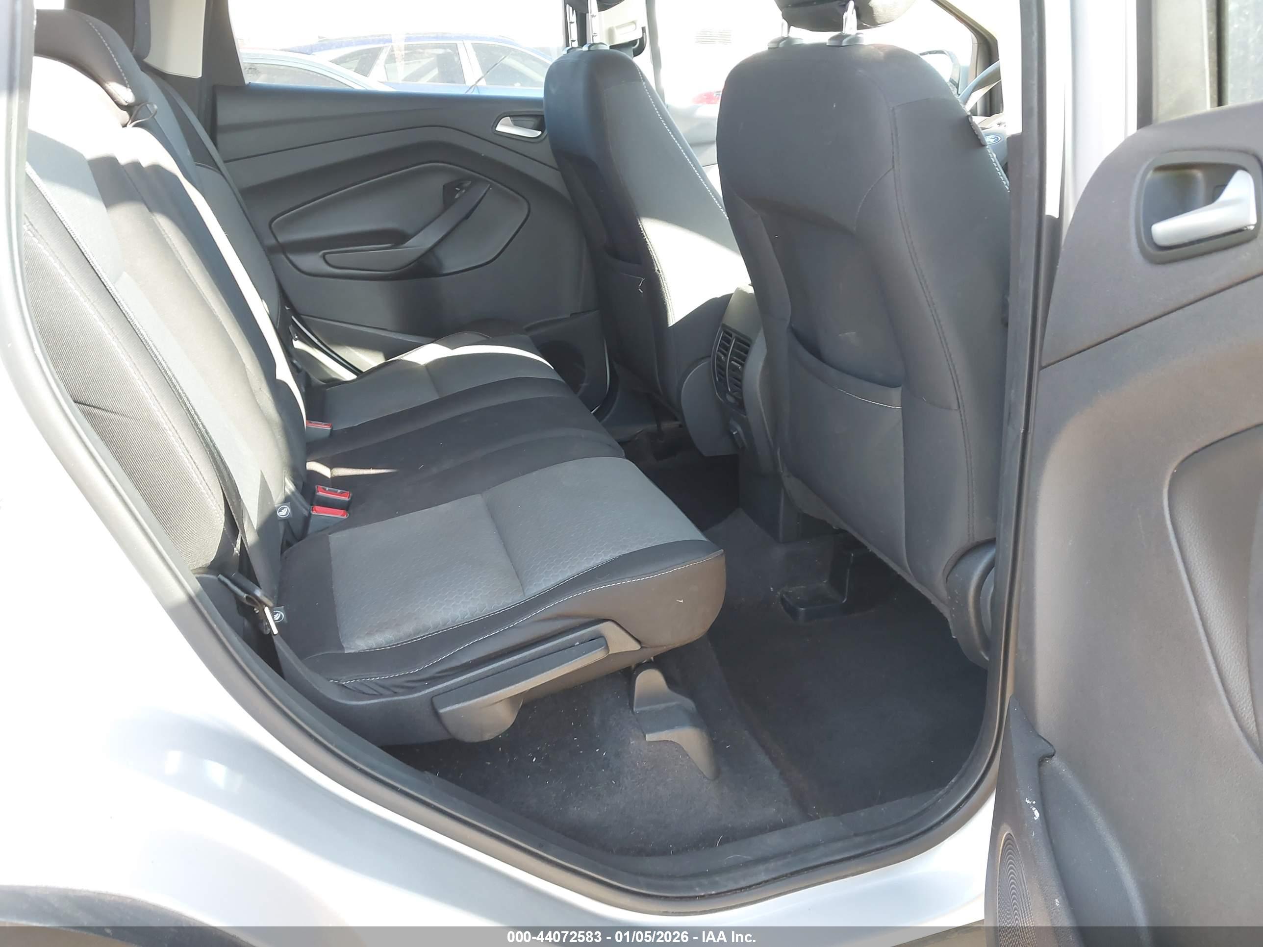 FORD ESCAPE image 8