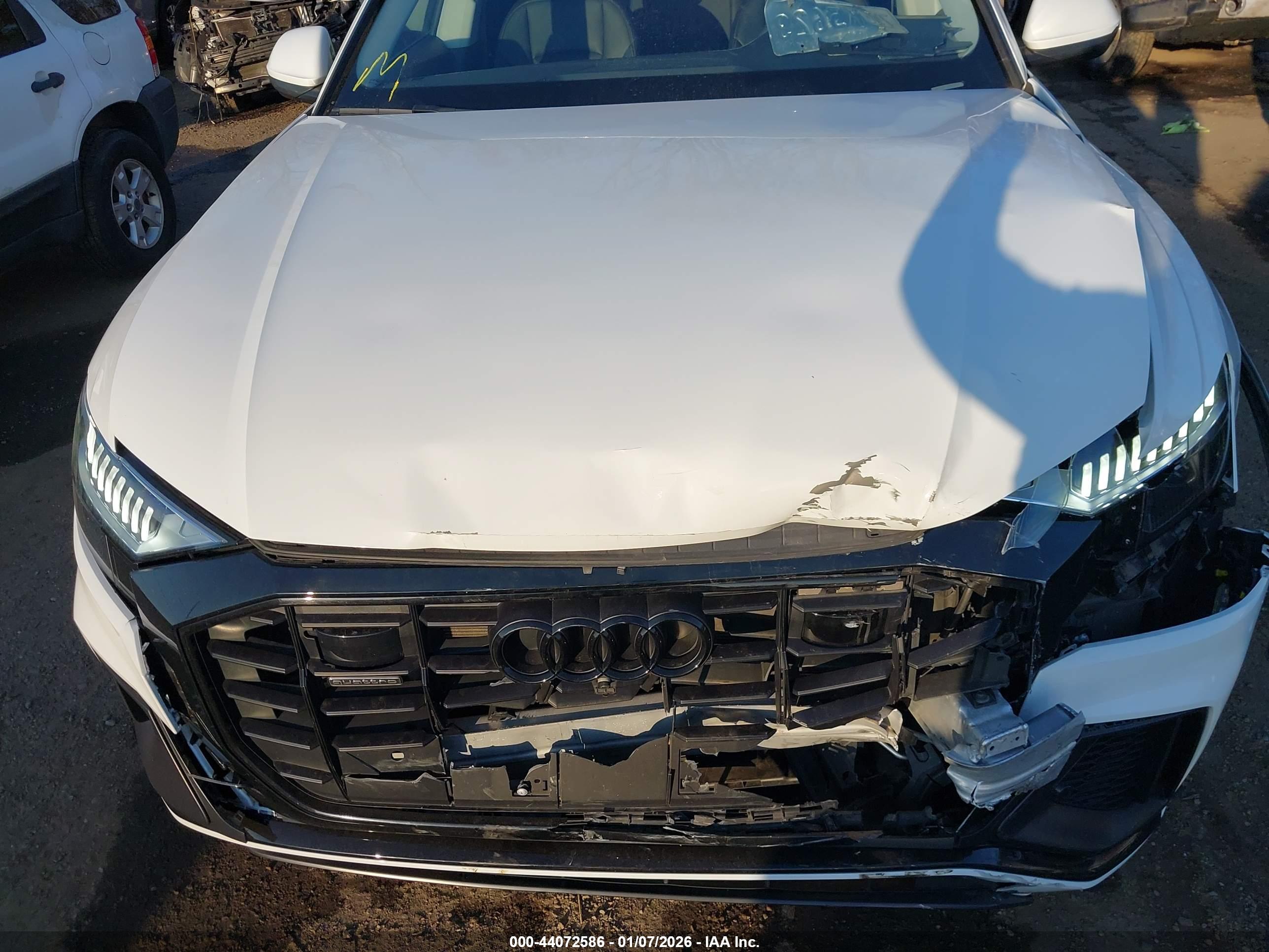 AUDI Q8 image 10