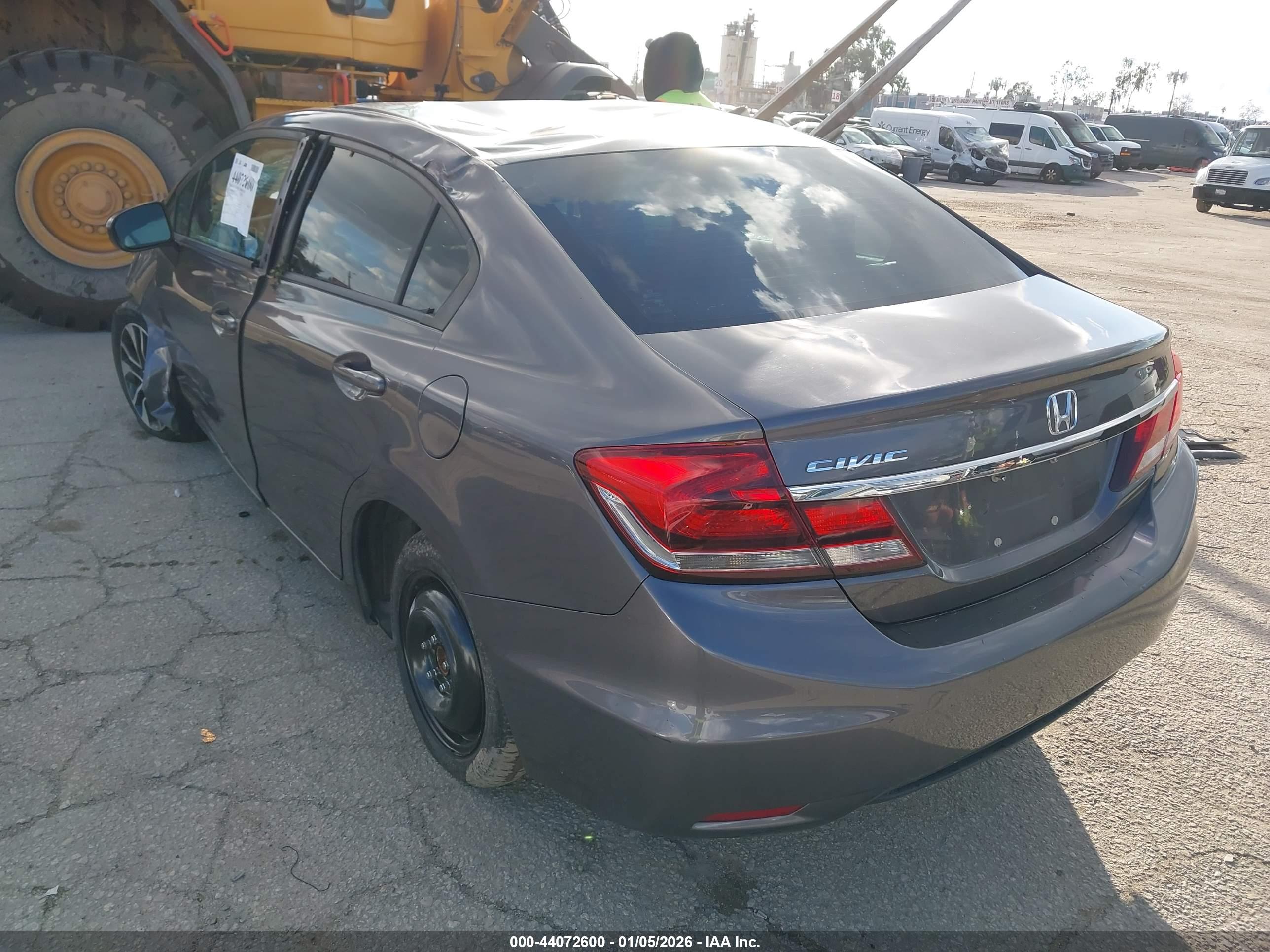 HONDA CIVIC image 3