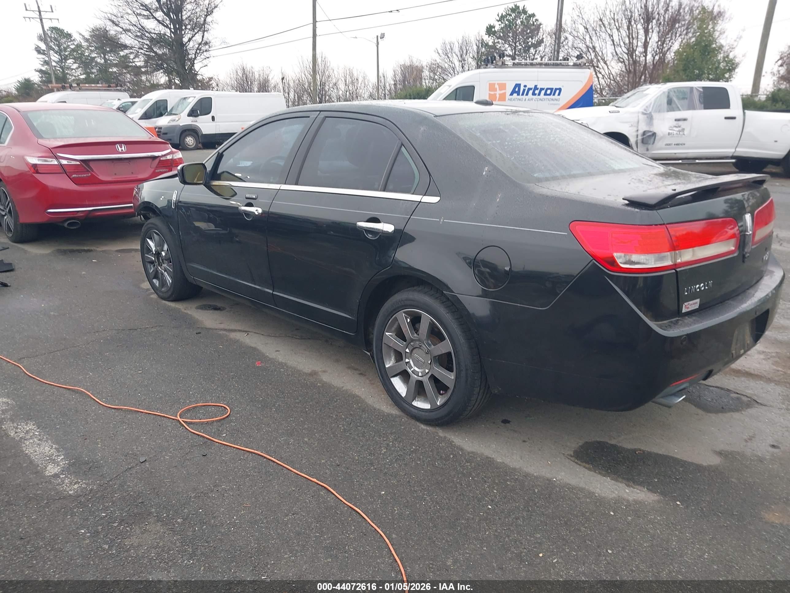 LINCOLN MKZ image 3