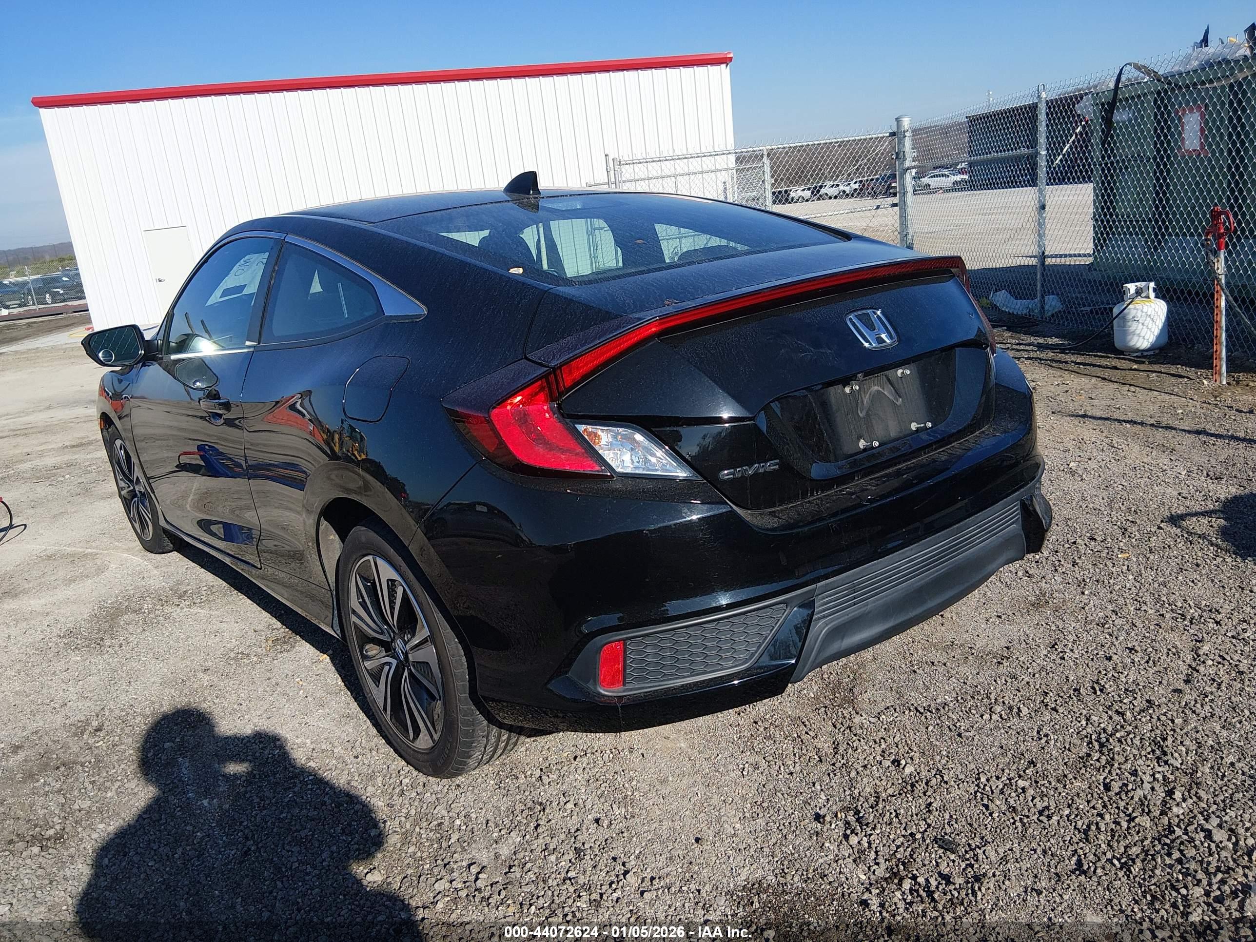 HONDA CIVIC image 3