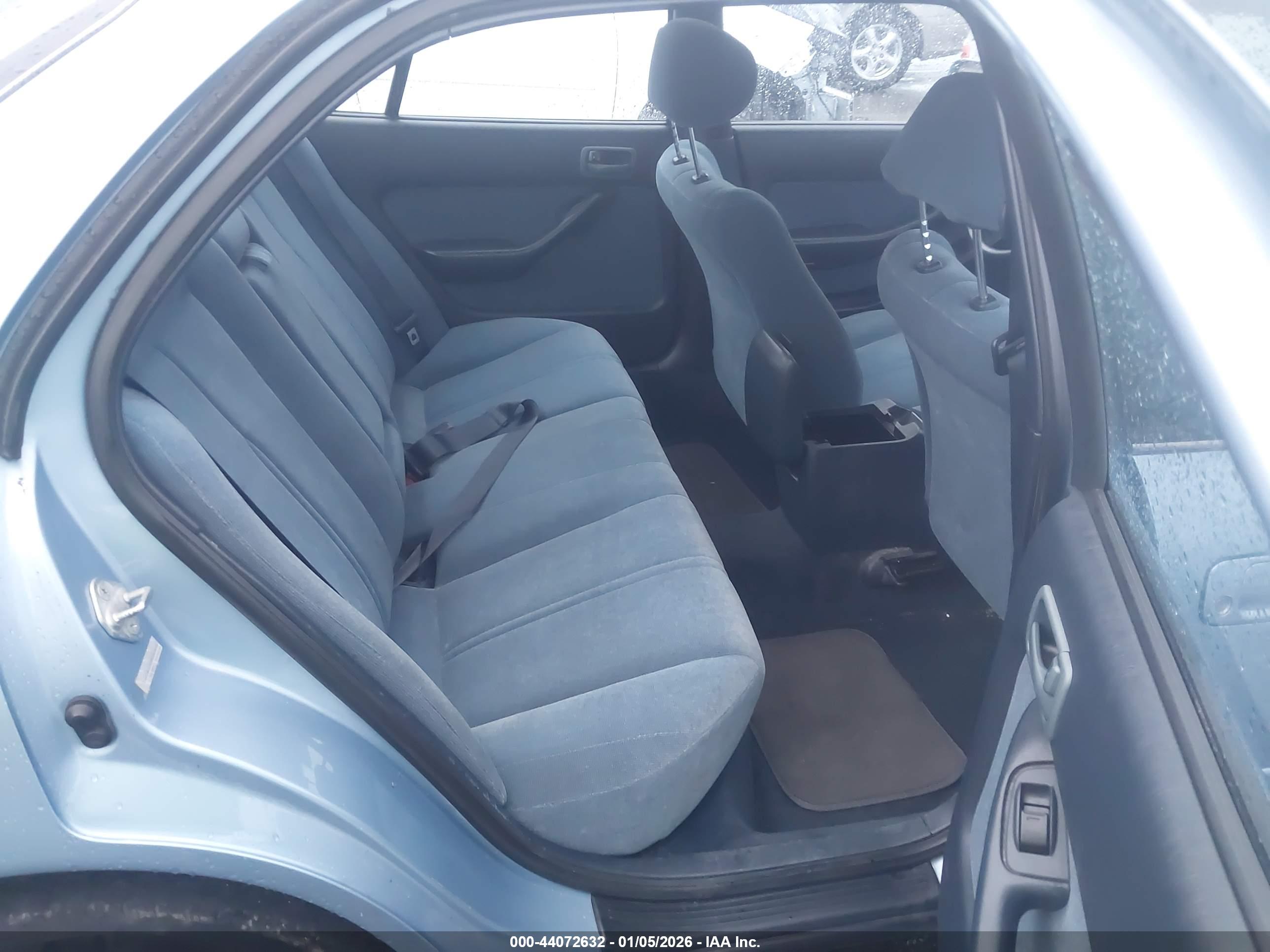 TOYOTA CAMRY image 8
