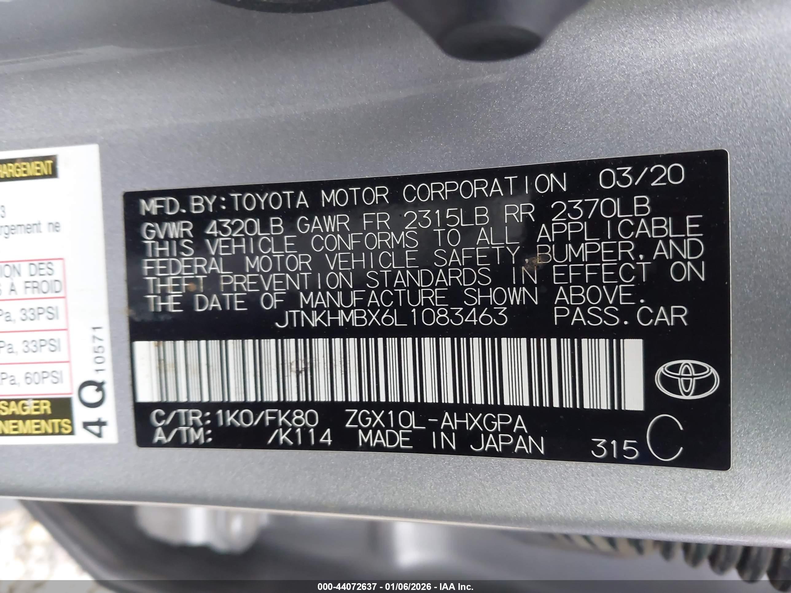 TOYOTA C-HR image 9