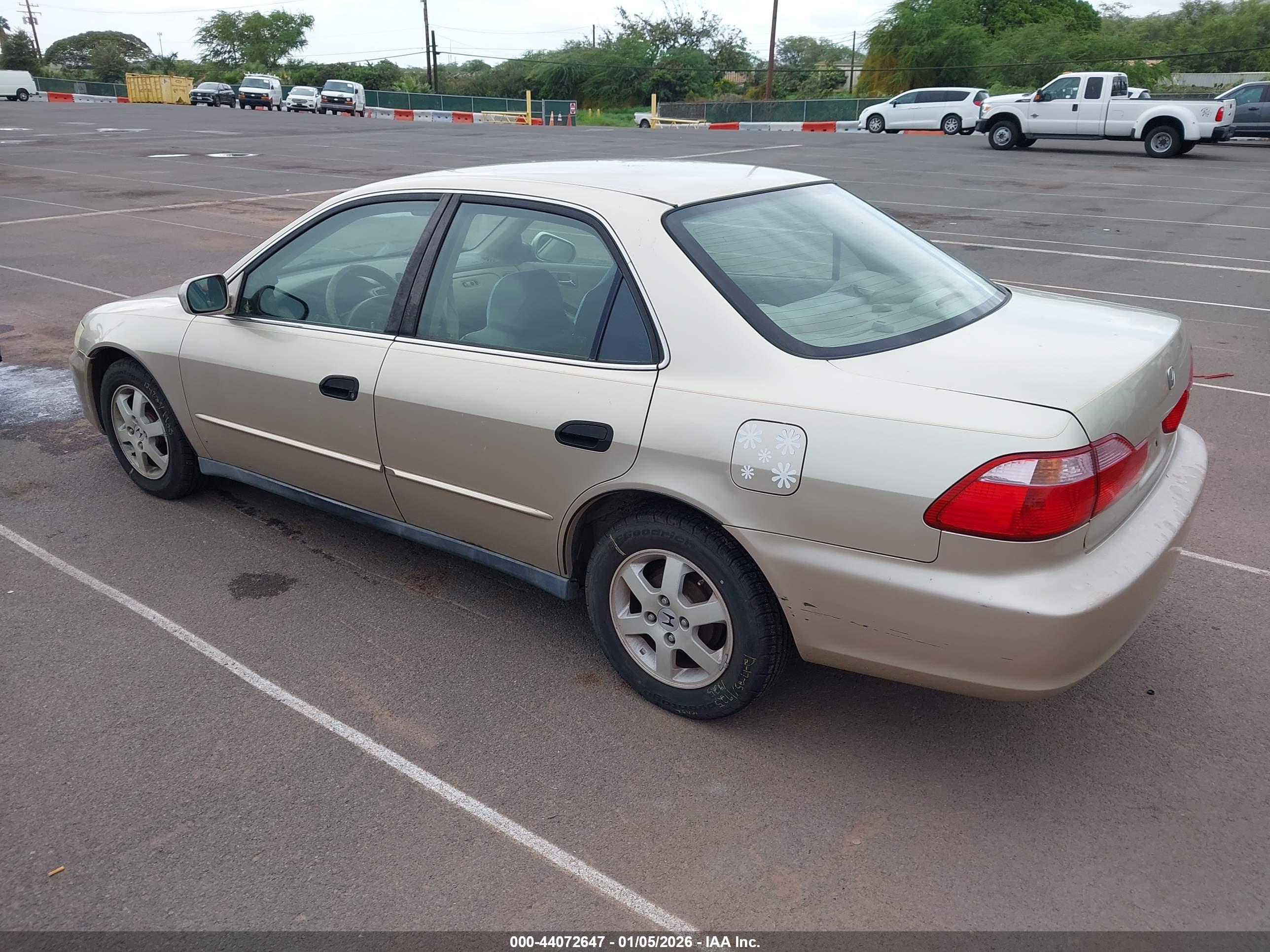 HONDA ACCORD image 3