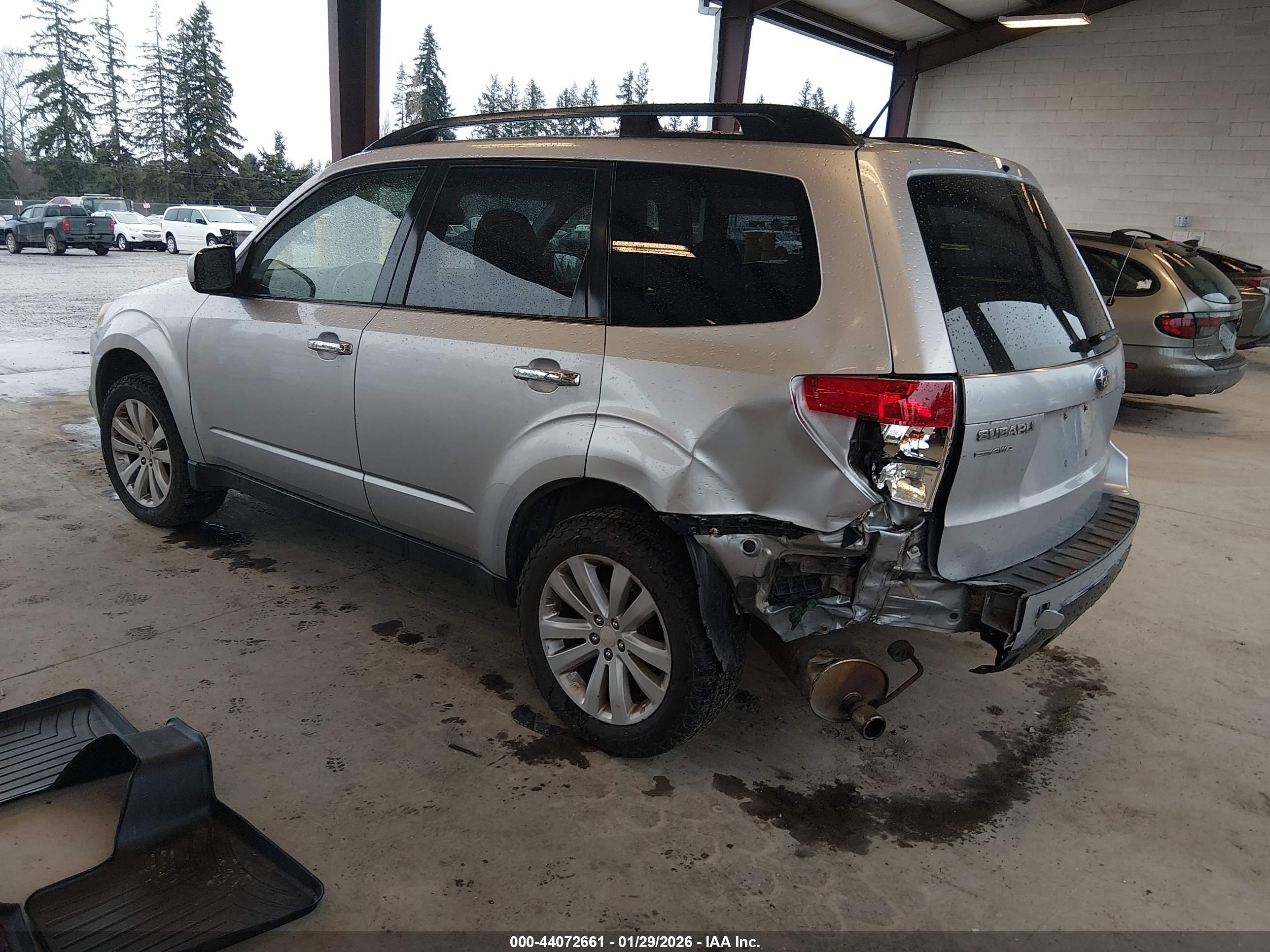 SUBARU FORESTER image 3
