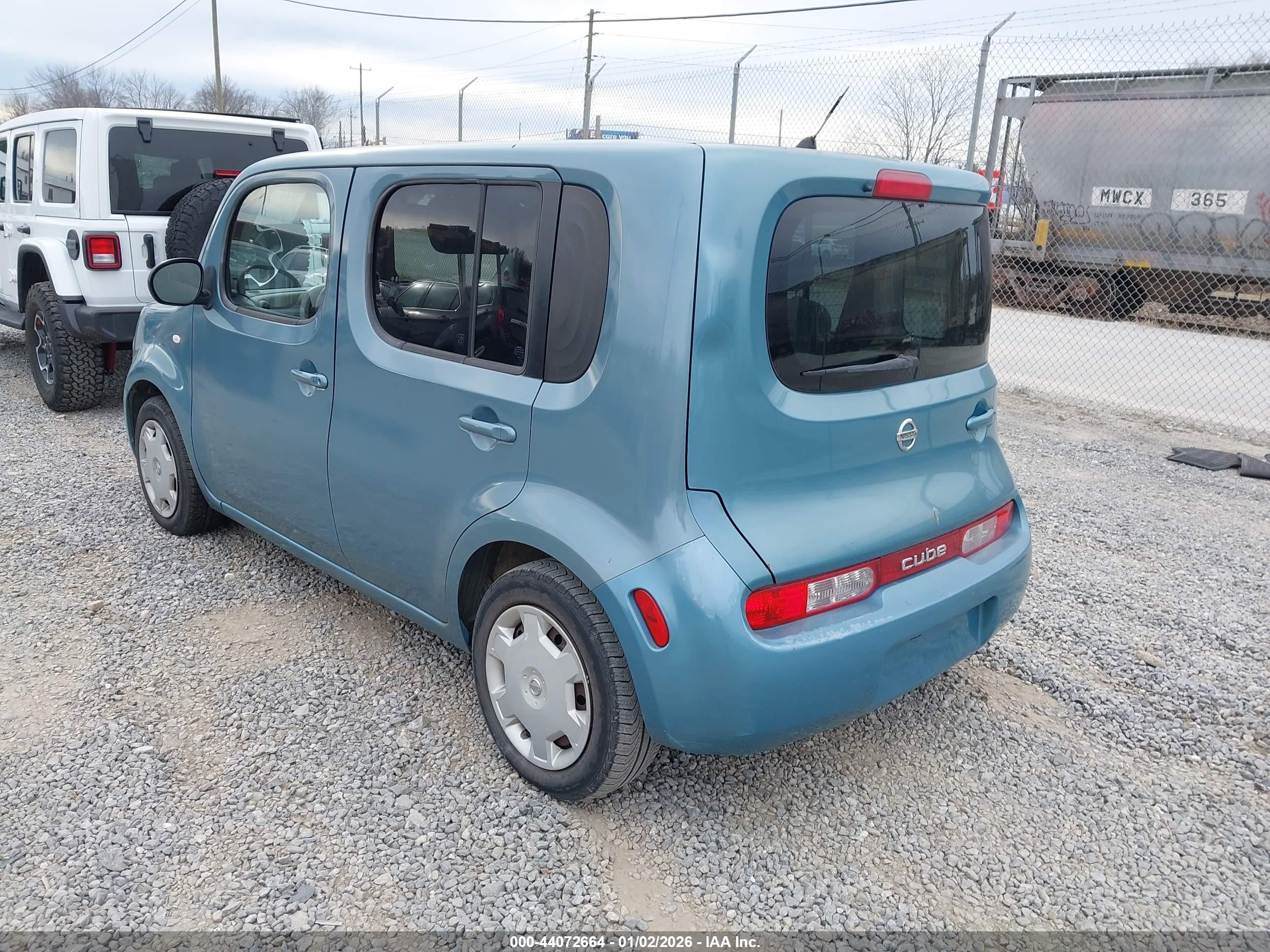 NISSAN CUBE image 3