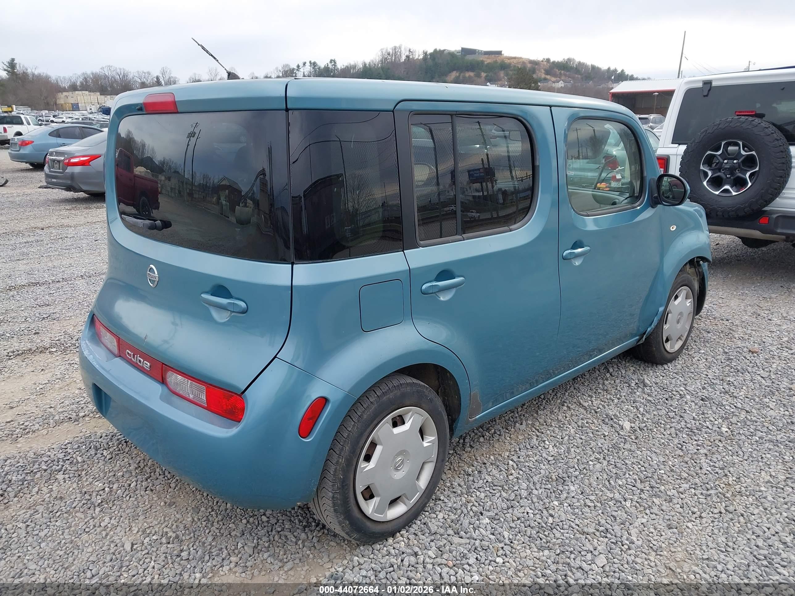 NISSAN CUBE image 4