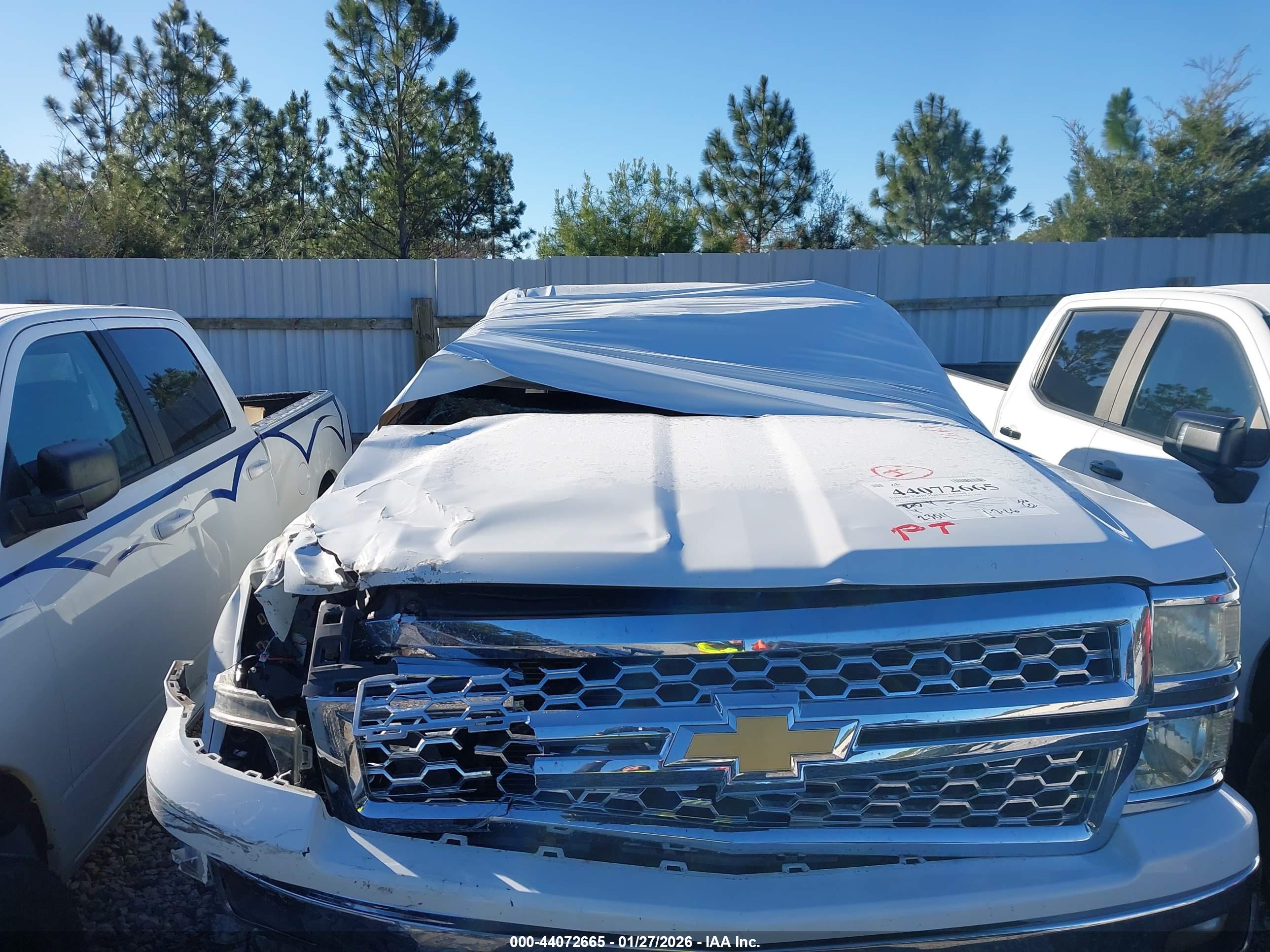 CHEVROLET SILVERADO image 6