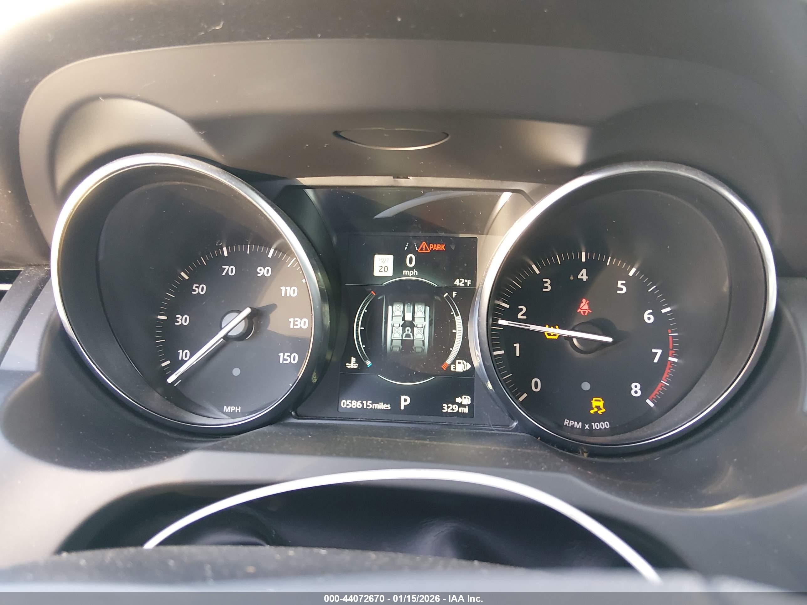 LAND ROVER image 7