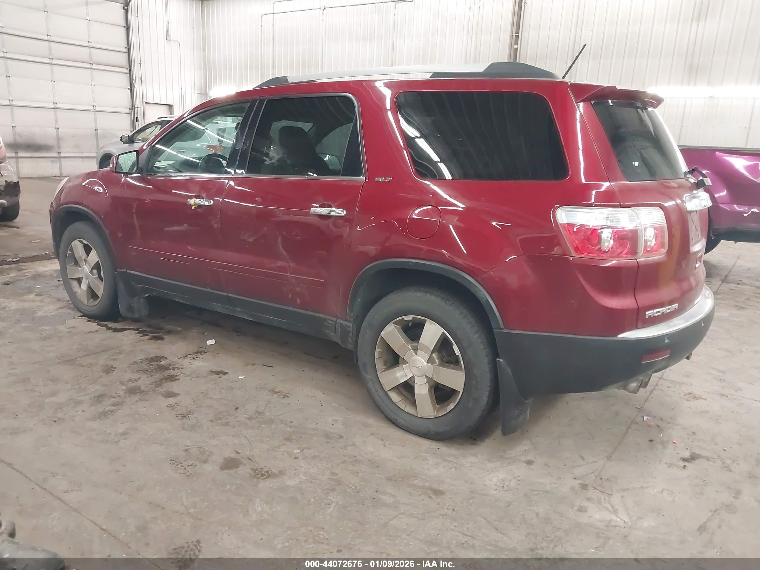 GMC ACADIA image 3