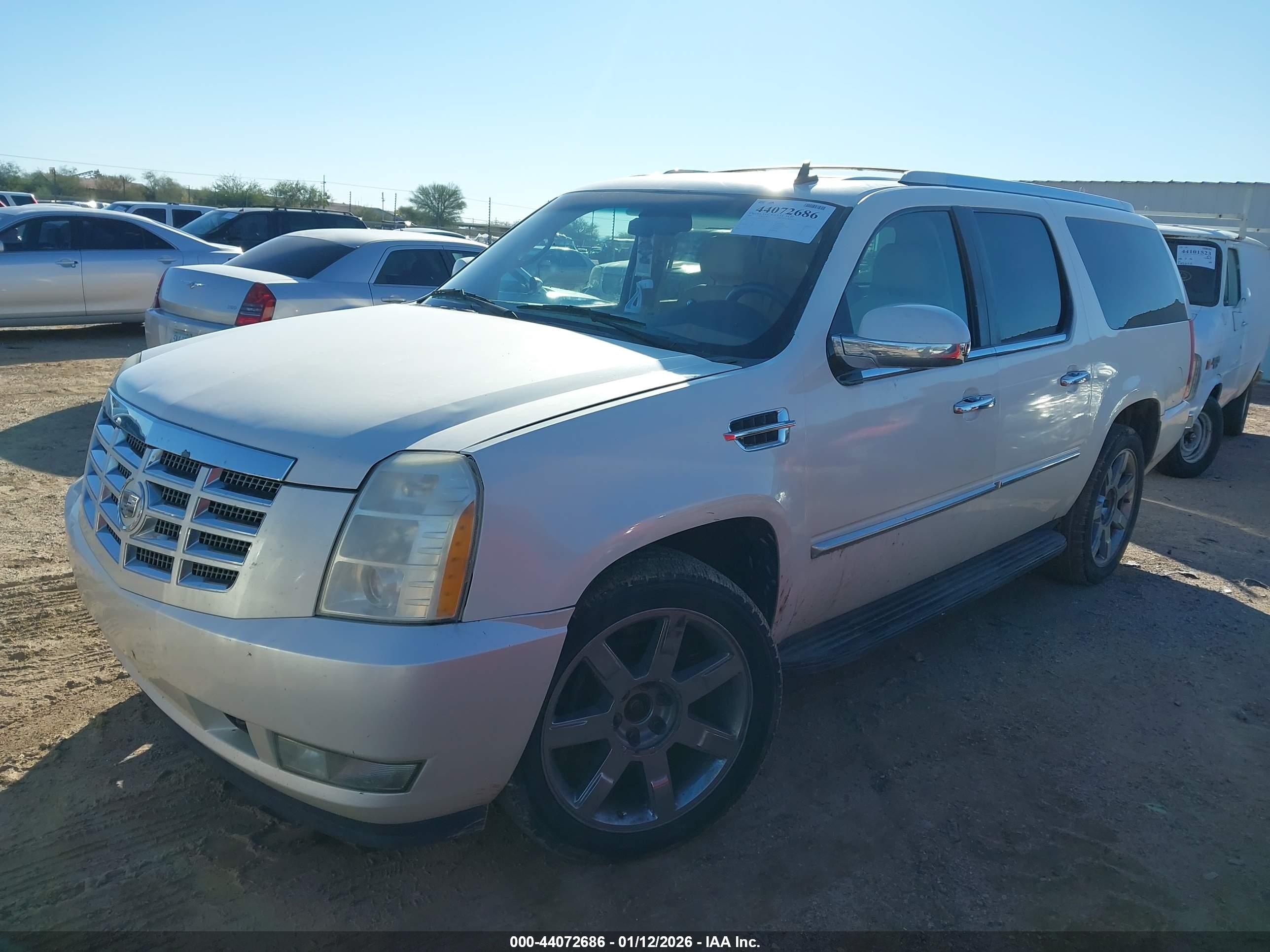 CADILLAC ESCALADE image 2