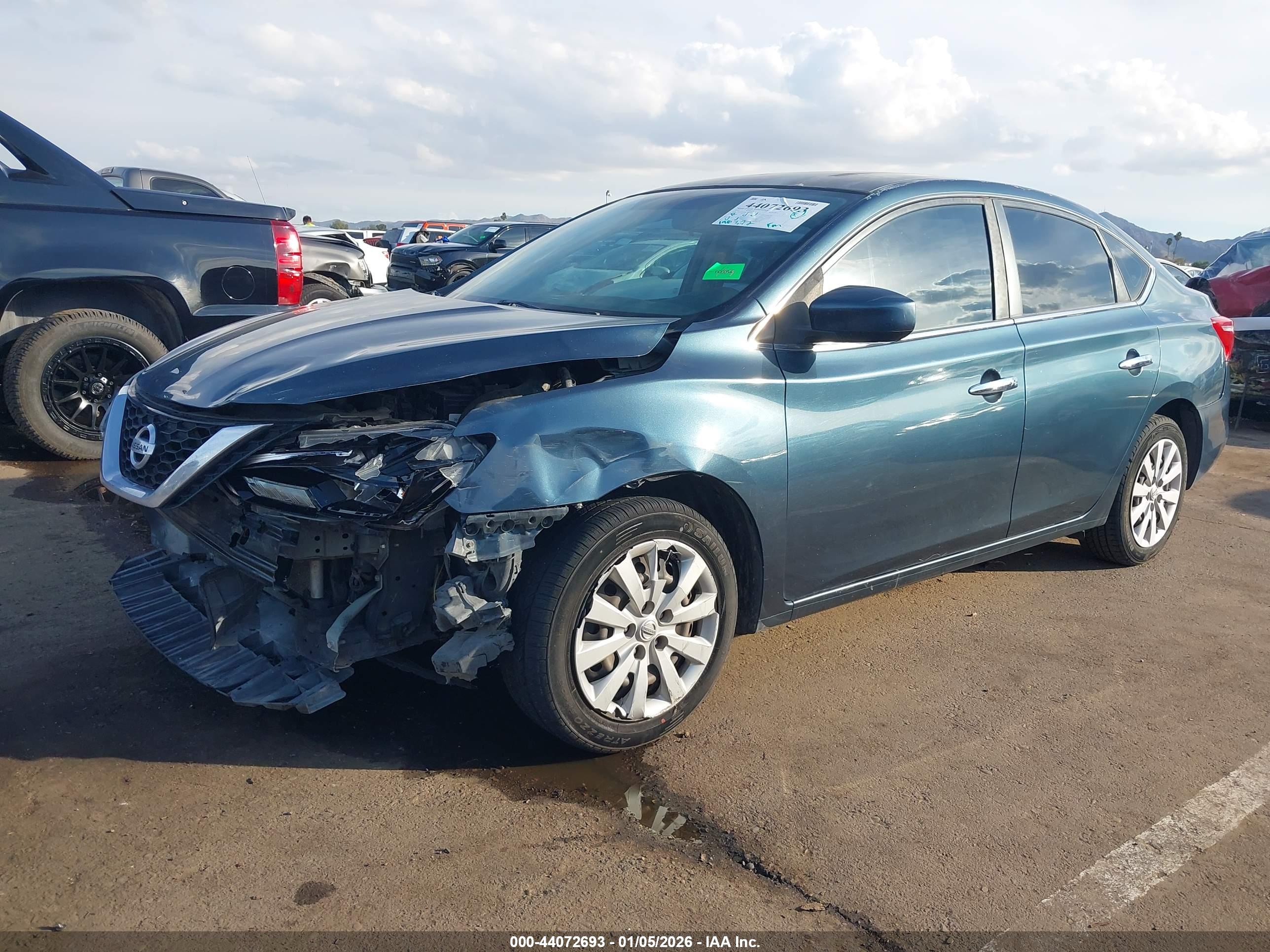 NISSAN SENTRA image 2