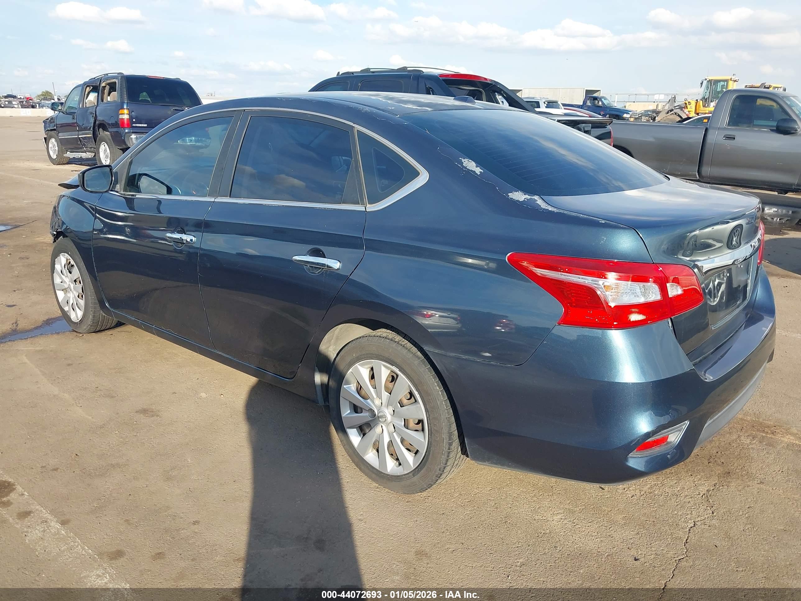 NISSAN SENTRA image 3