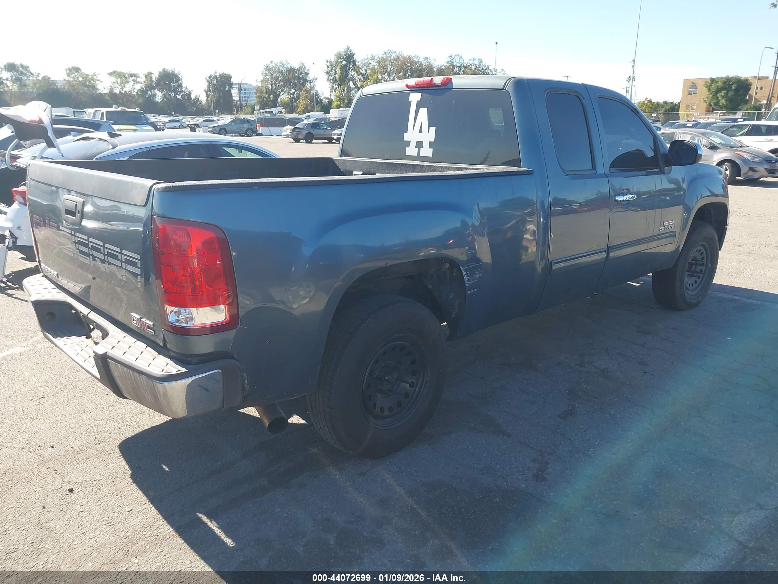GMC SIERRA image 4
